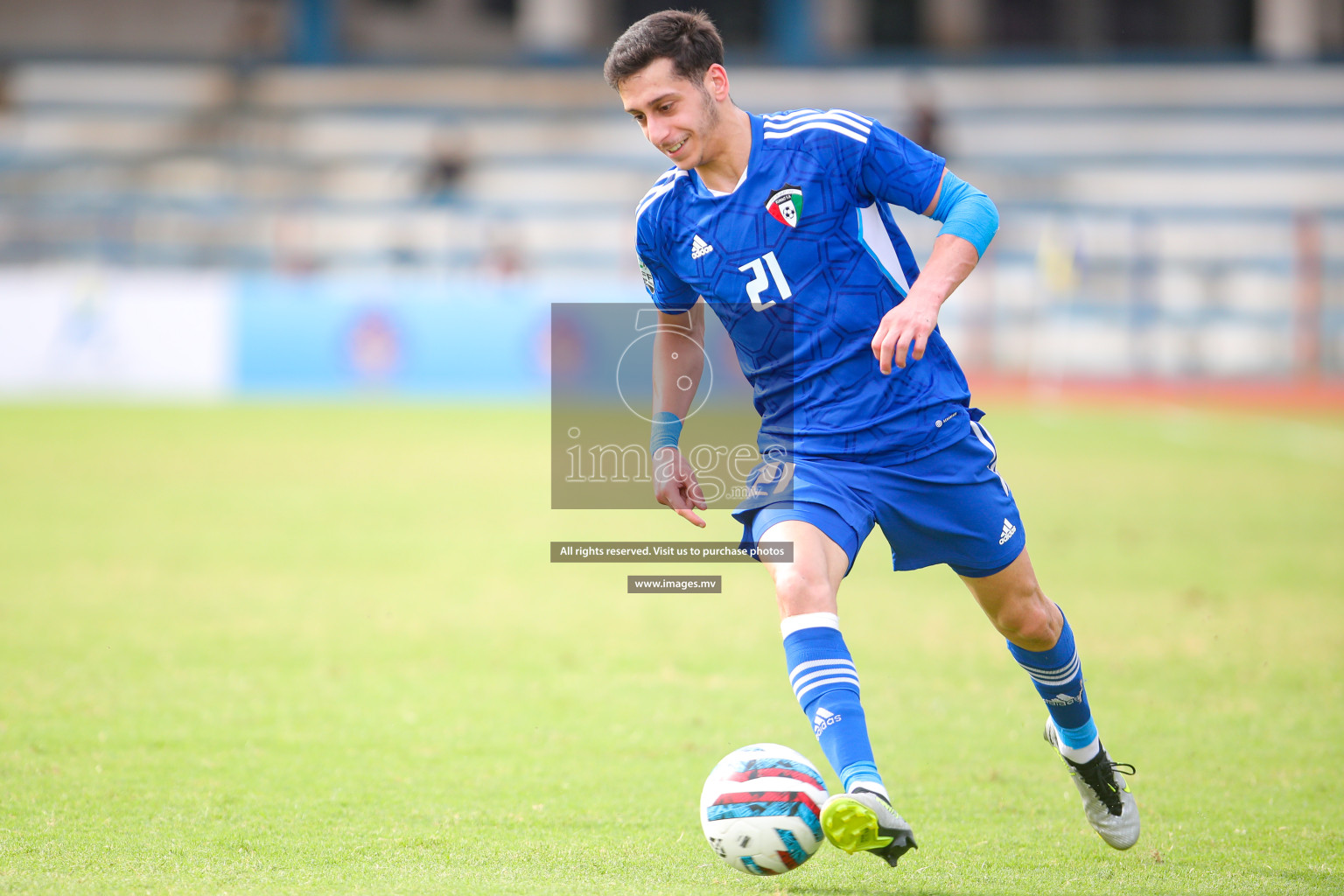 Kuwait vs Bangladesh in the Semi-final of SAFF Championship 2023 held in Sree Kanteerava Stadium, Bengaluru, India, on Saturday, 1st July 2023. Photos: Nausham Waheed, Hassan Simah / images.mv