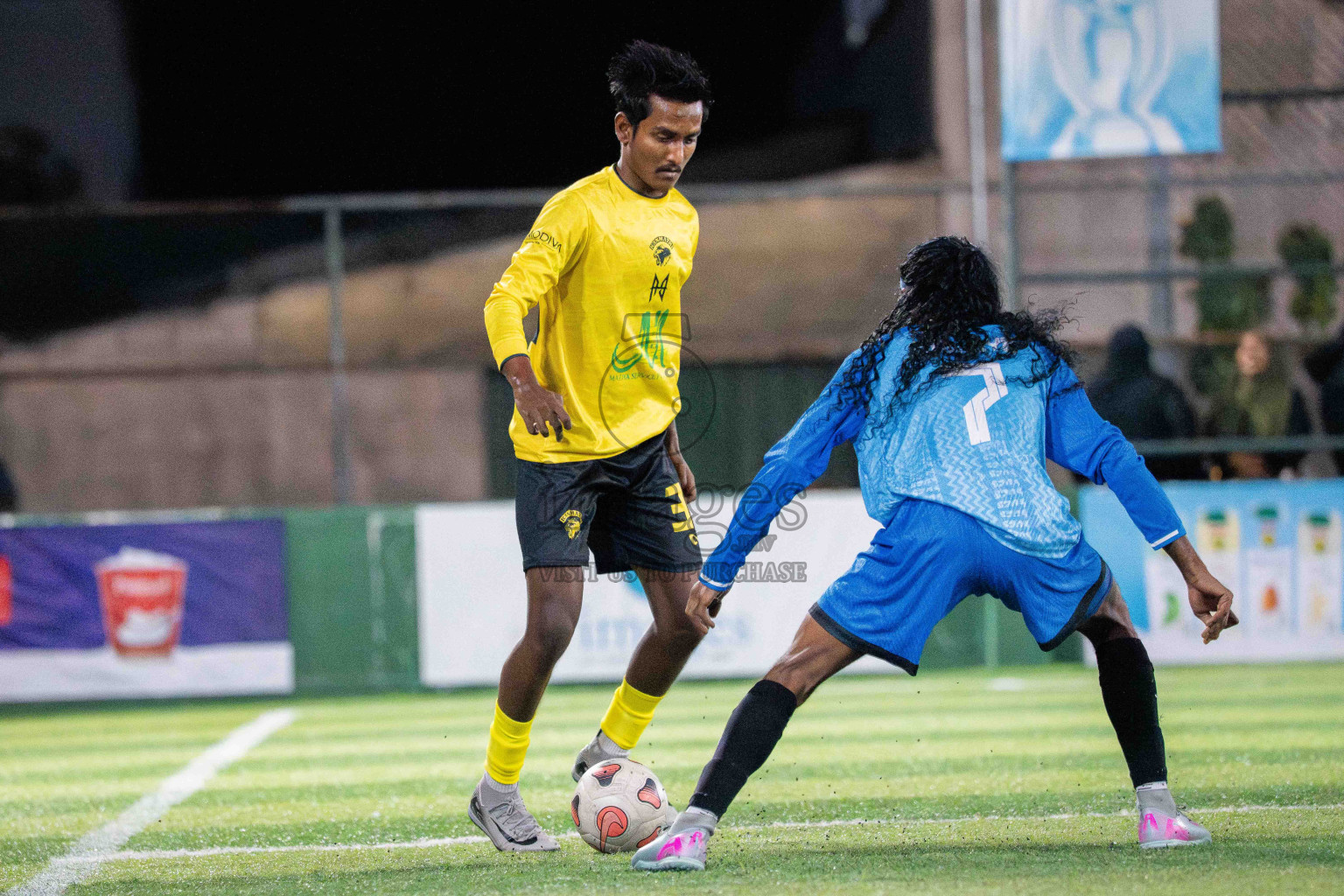 Foemathi VS Kanmathi SC in Day 2 - Fonadhoo Youth Futsal Challenge 2025 held in Fonadhoo Futsal Stadium, L. Fonadhoo, Maldives on Monday, 27th October 2025 Photos: Arif Rasheed / images.mv