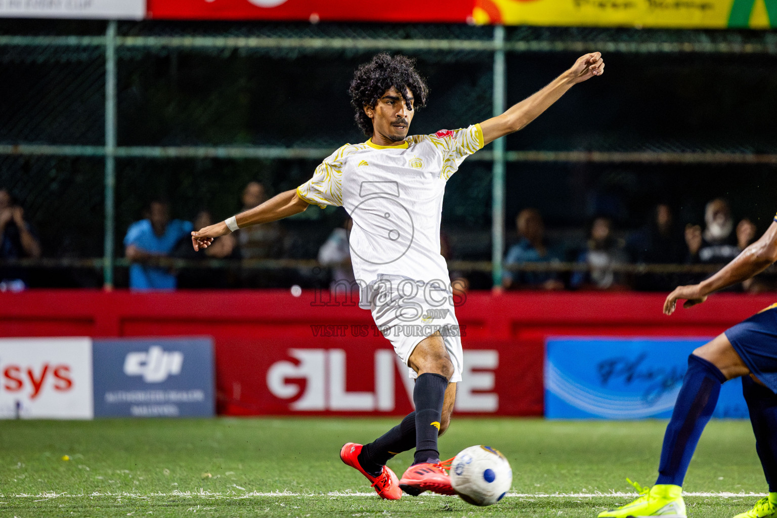 Mahchangoalhi vs Maafannu in zone round on Day 31 of Golden Futsal Challenge 2025 was held on Tuesday , 4th February 2025, in Hulhumale', Maldives. Photos: Nausham Waheed / images.mv
