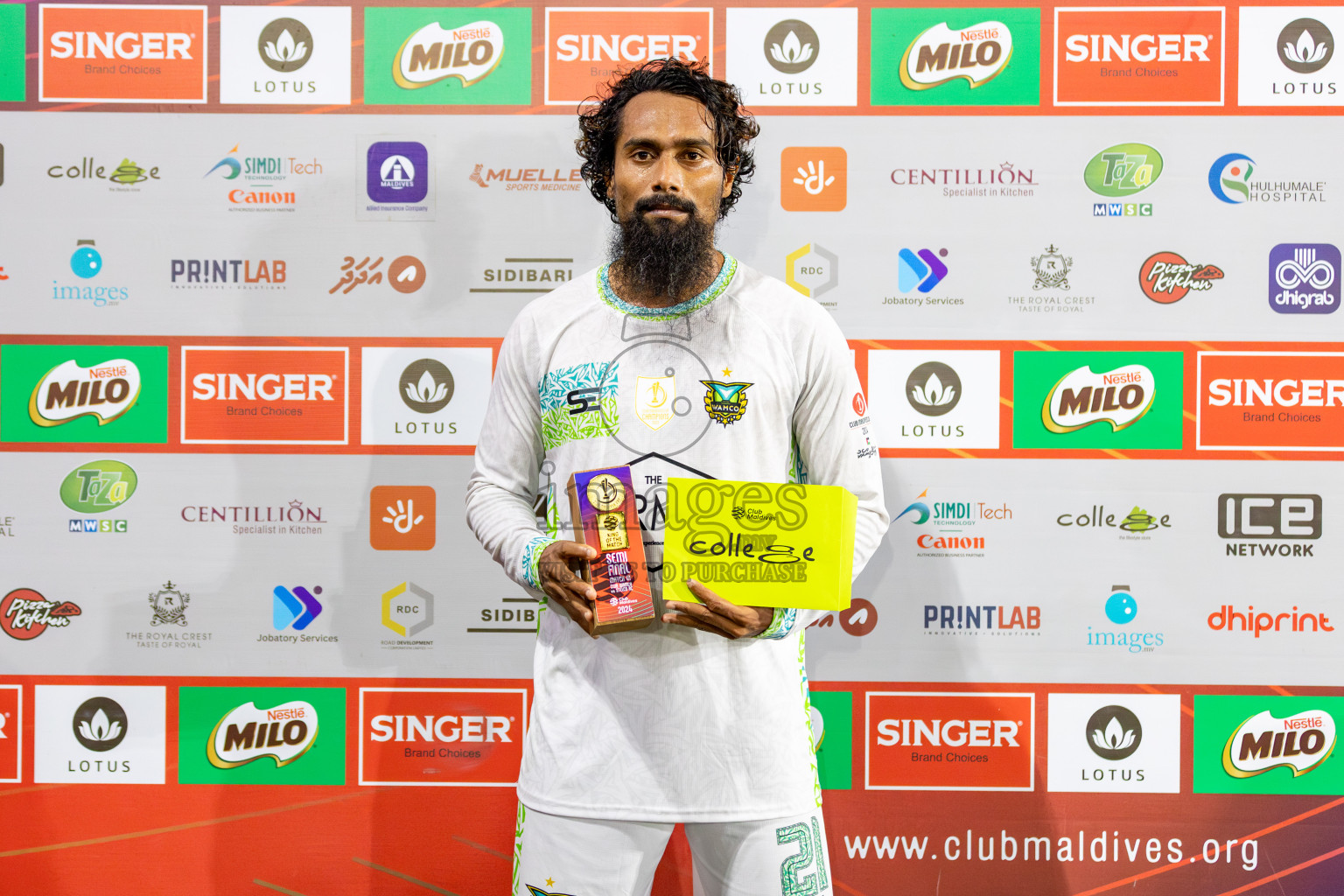 WAMCO vs STELCO RC in the Semi Finals of Club Maldives Cup 2024 held in Rehendi Futsal Ground, Hulhumale', Maldives on Monday, 14th October 2024. Photos: Hassan Simah / images.mv