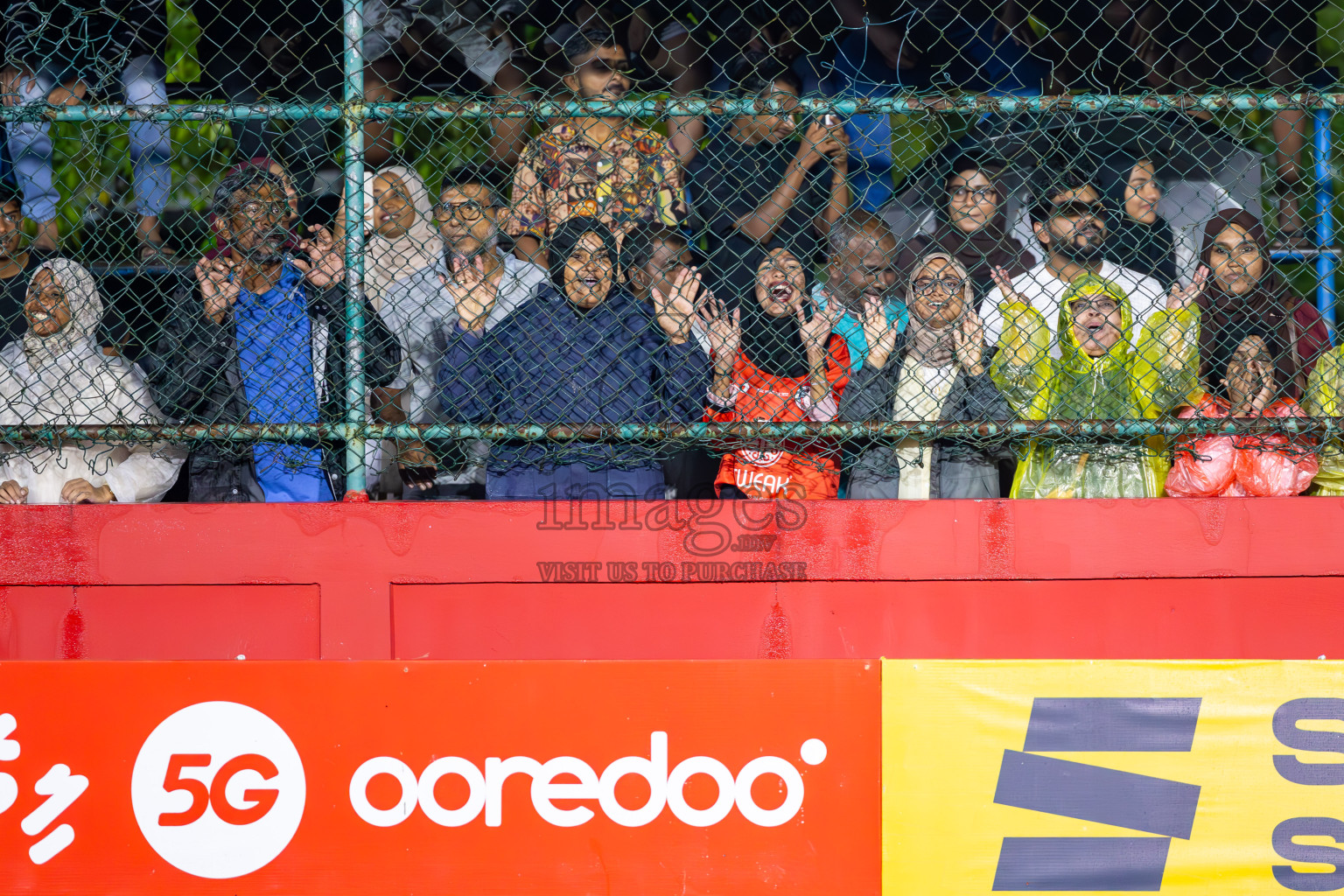 Th Hirilandhoo vs Th Omadhoo in Atoll Round Semi Final on Day 22 of Golden Futsal Challenge 2025 was held on Sunday , 26th January 2025, in Hulhumale', Maldives.
Photos: Ismail Thoriq / images.mv