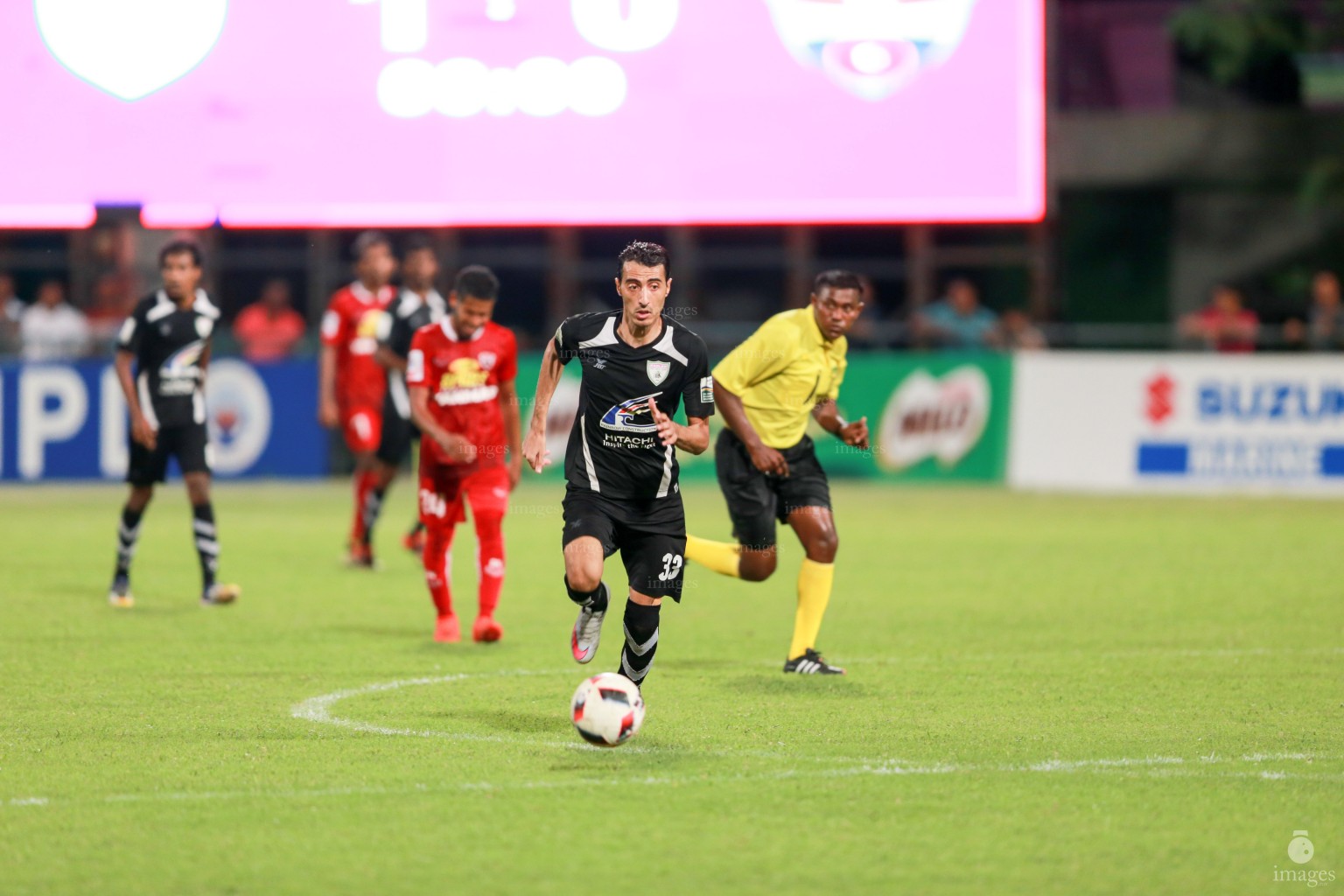 Presidents Cup final match between Eagles and TC Sports Club in Male', Maldives, Tuesday, November 29, 2016. Eagles won the match by 1 - 0 (Images.mv Photo/ Hussain Sinan).