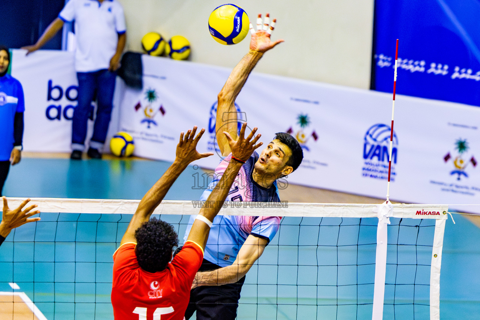 City Sports Club vs Blues for Volleyball in Day 3 of MILO VAM Cup 2024 Men's Division was held in Social Center Indoor Hall on Wednesday, 30th October 2024. Photos: Nausham Waheed / images.mv