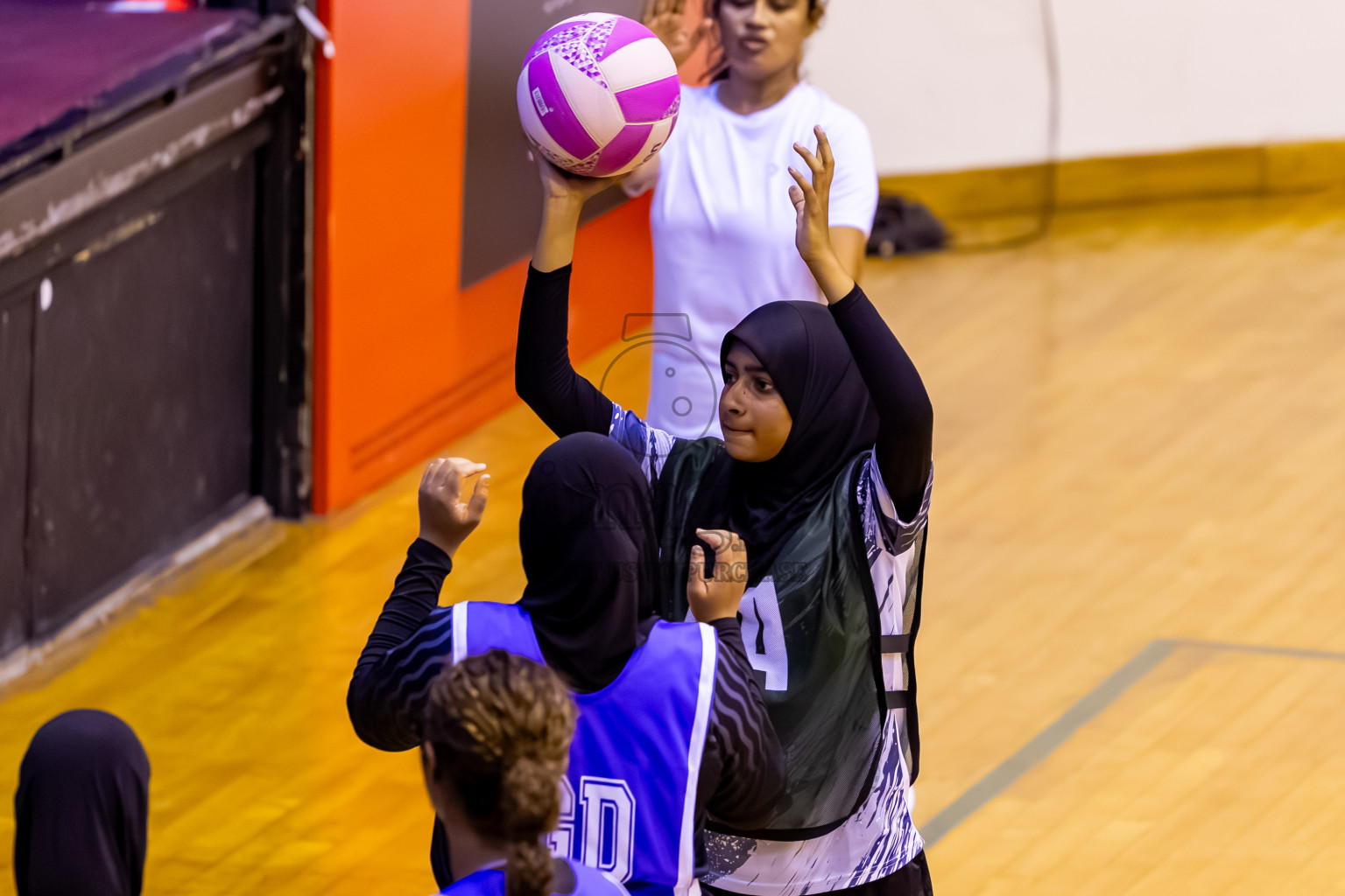 SC Skylark vs SC Shining Star in Day 7 of 24th Milo Netball Association Championship was held in Social Center at Male', Maldives on Sunday, 7th September 2025. Photos: Nausham Waheed / images.mv