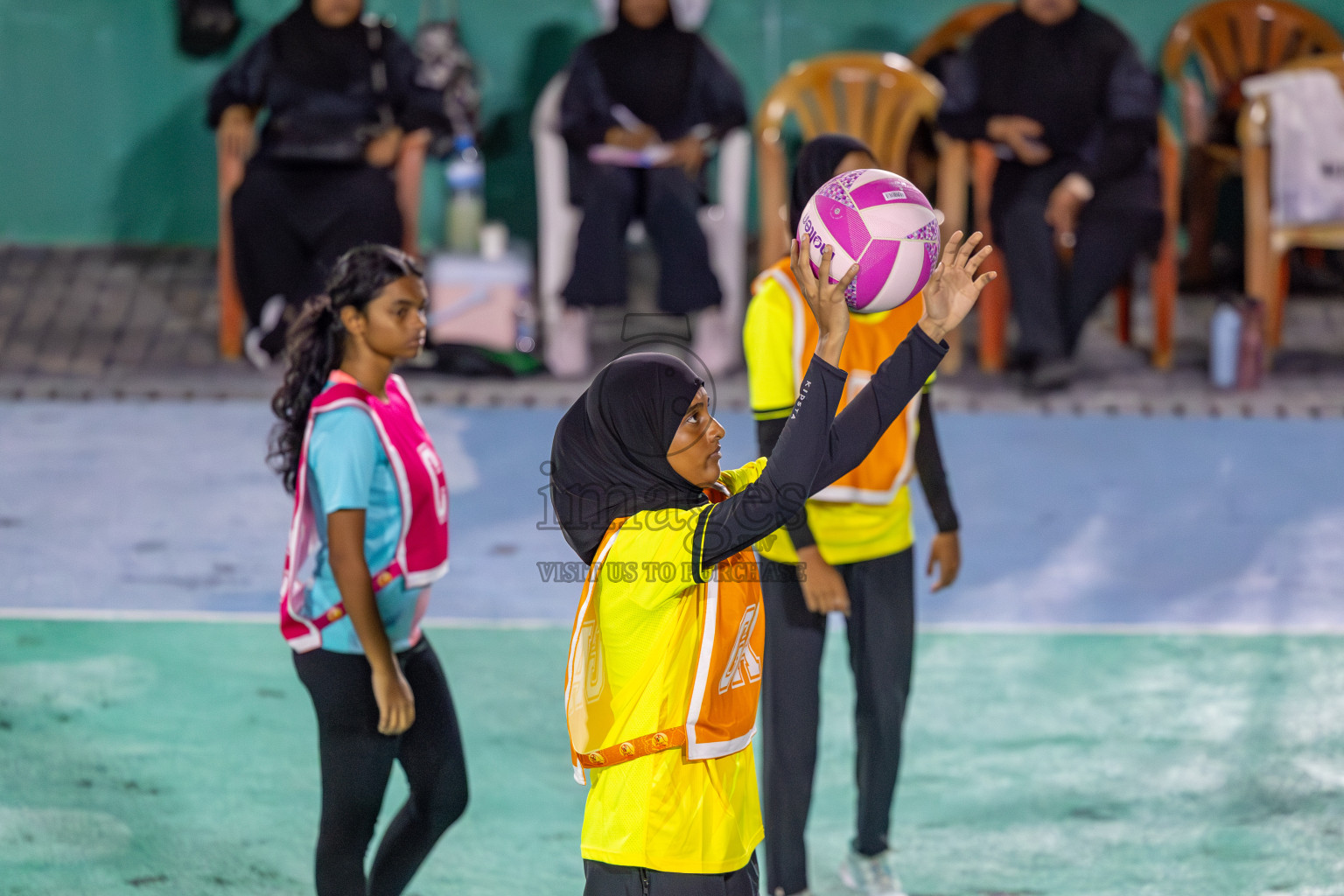 KYRC vs Youth United Sports Club in Division 1 of of National Netball Tournament 2025 held in Ekuveni Netball Court at Male', Maldives on Thursday, 22nd May 2025. Photos: Mohamed Mahfooz Moosa / images.mv