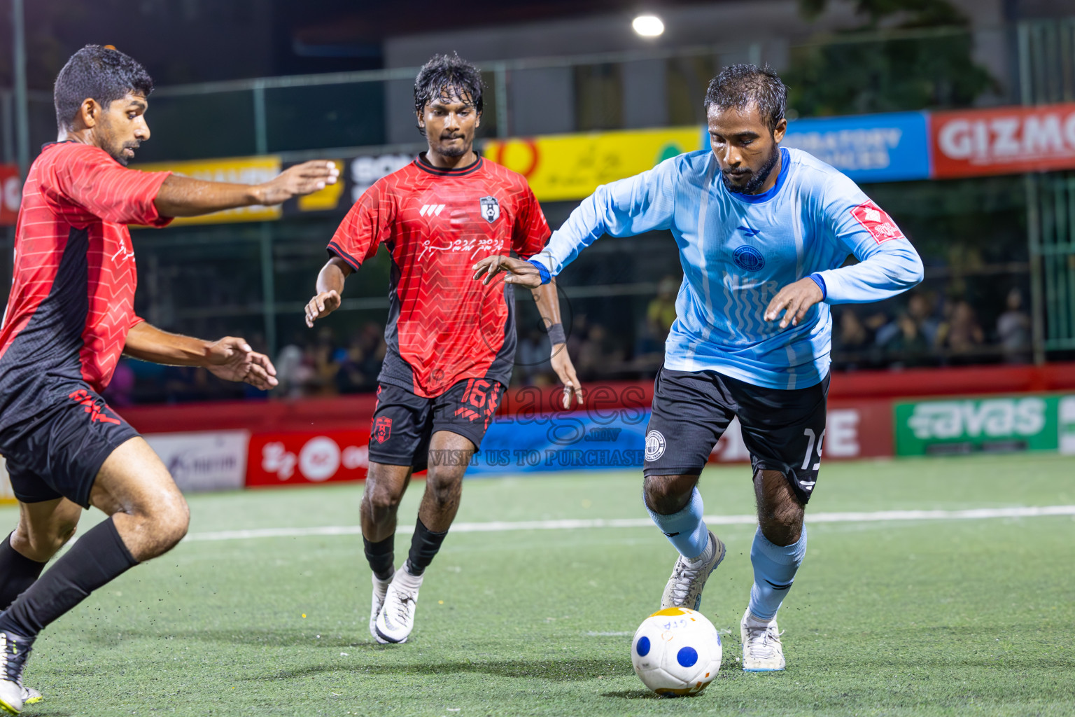 HDh Neykurendhoo vs HDh Kumundhoo in Haa Dhaalu Atoll Semi Final on Day 23 of Golden Futsal Challenge 2025 was held on Monday , 27th January 2025, in Hulhumale', Maldives.
Photos: Ismail Thoriq / images.mv