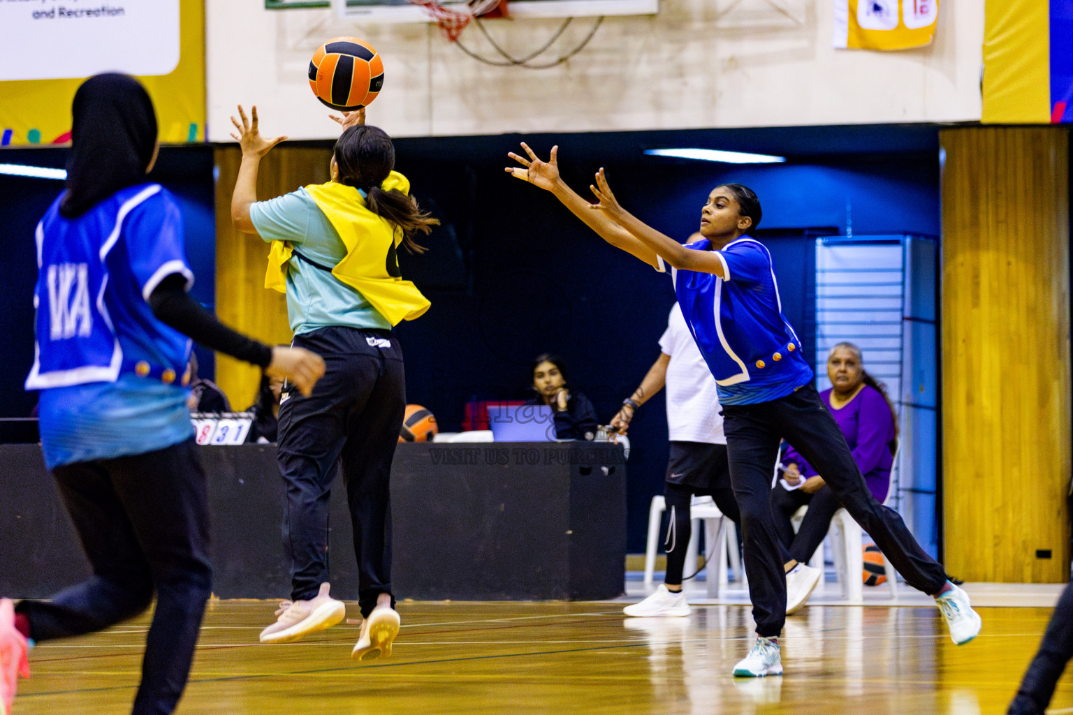 MV Netters vs Kulhudhuhfushi Youth & Recreation Club in Day 5 of 21st National Netball Tournament was held in Social Canter at Male', Maldives on Monday, 20th May 2024. Photos: Nausham Waheed / images.mv