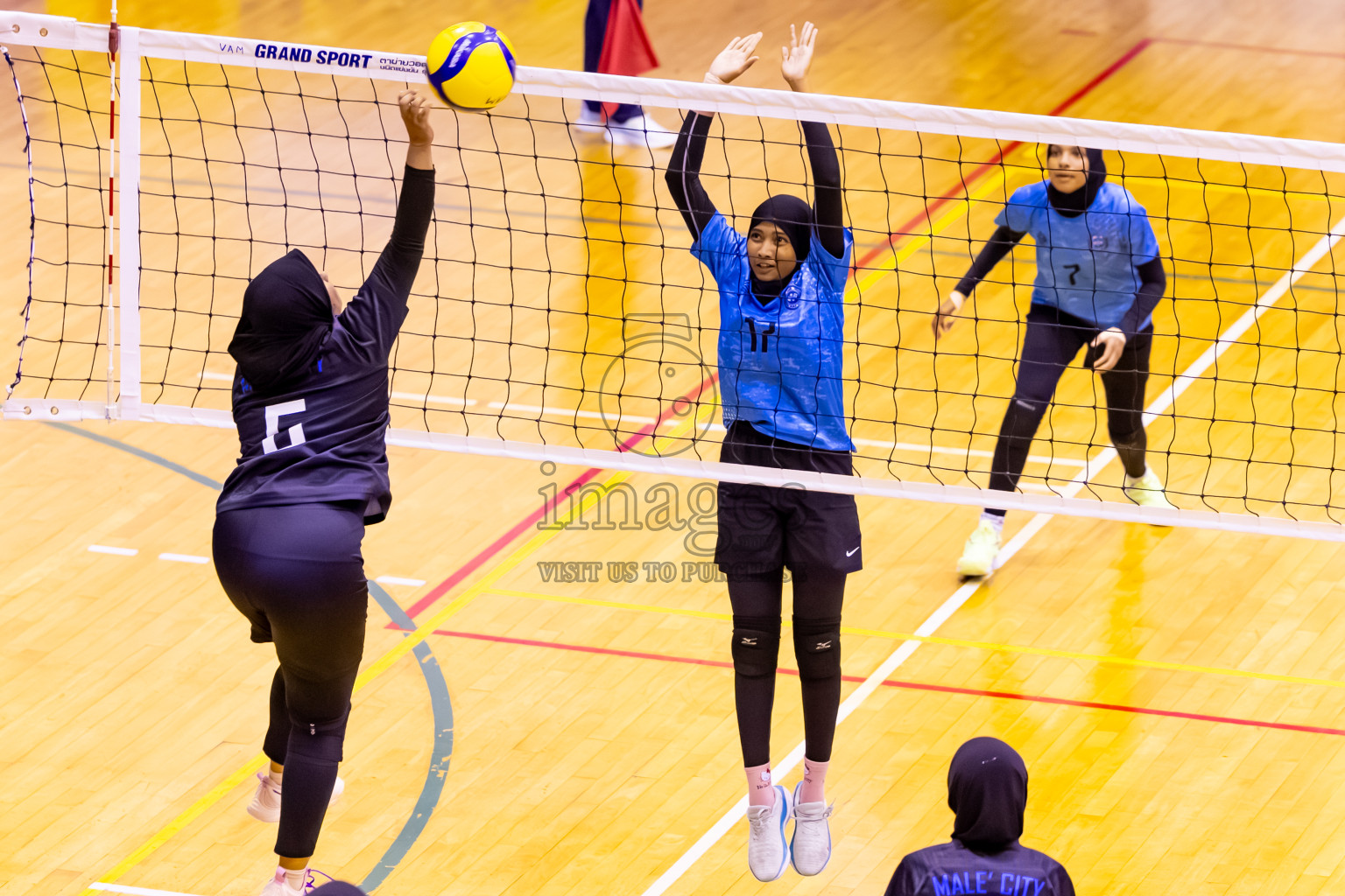 Male' City Team 1 vs Male' City Team 3 in the Finals of MILO Raajje Volley Junior Championship 2025 (U19 Girls) was held in Social Center Indoor Hall, Maldives on Sunday, 28th September 2025. Photos: Nausham Waheed / images.mv