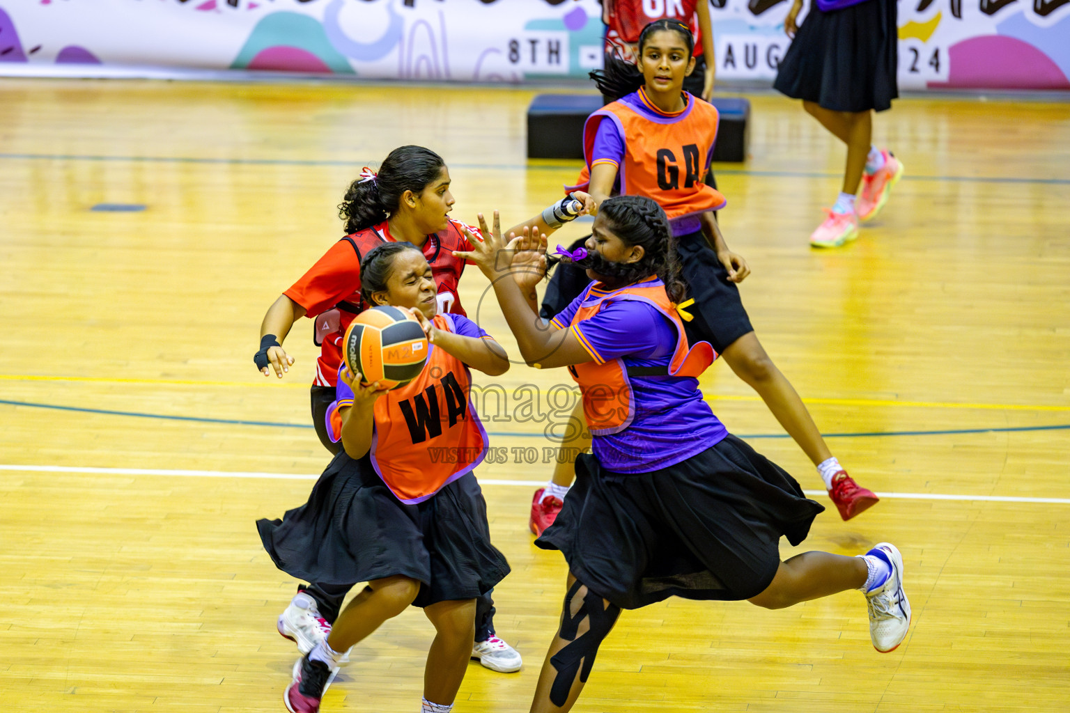 Iskandhar School vs Ghiyasuddin International School in the U15 Finals of Inter-school Netball Tournament held in Social Center at Male', Maldives on Monday, 26th August 2024. Photos: Hassan Simah / images.mv