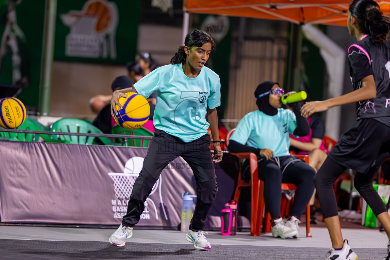 Day 3 of MILO Ramadan 3x3 Challenge 2024 was held in Ekuveni Outdoor Basketball Court at Male', Maldives on Thursday, 14th March 2024.
Photos: Ismail Thoriq / images.mv