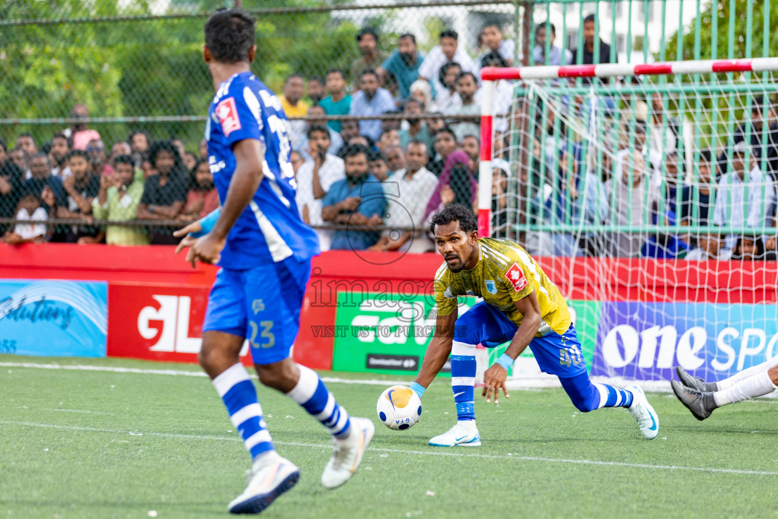 AA. Mathiveri VS AA. Thoddoo in Atoll Round Final on Day 20 of Golden Futsal Challenge 2025 was held on Friday, 24 January 2025, in Hulhumale', Maldives. 
Photos: Hassan Simah / images.mv