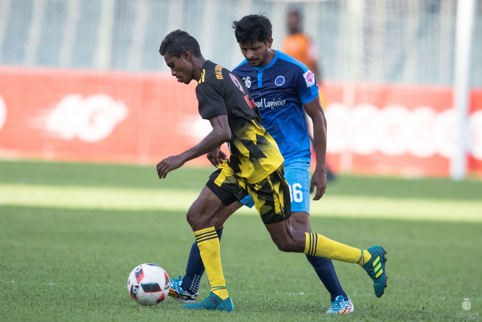 Ooredoo Dhivehi Premier League 2017, New Radiant SC vs Milandhoo FC in Male , Maldives. Sunday, October . 15, 2017. ( Images.mv Photo : Abdulla Abeedh )