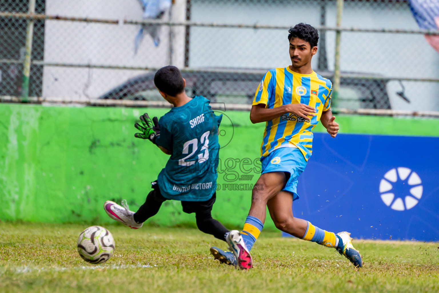 Club Valencia vs United Victory (U16) in Day 10 of Dhivehi Youth League 2024 held at Henveiru Stadium on Sunday, 15th December 2024. Photos: Nausham Waheed / Images.mv