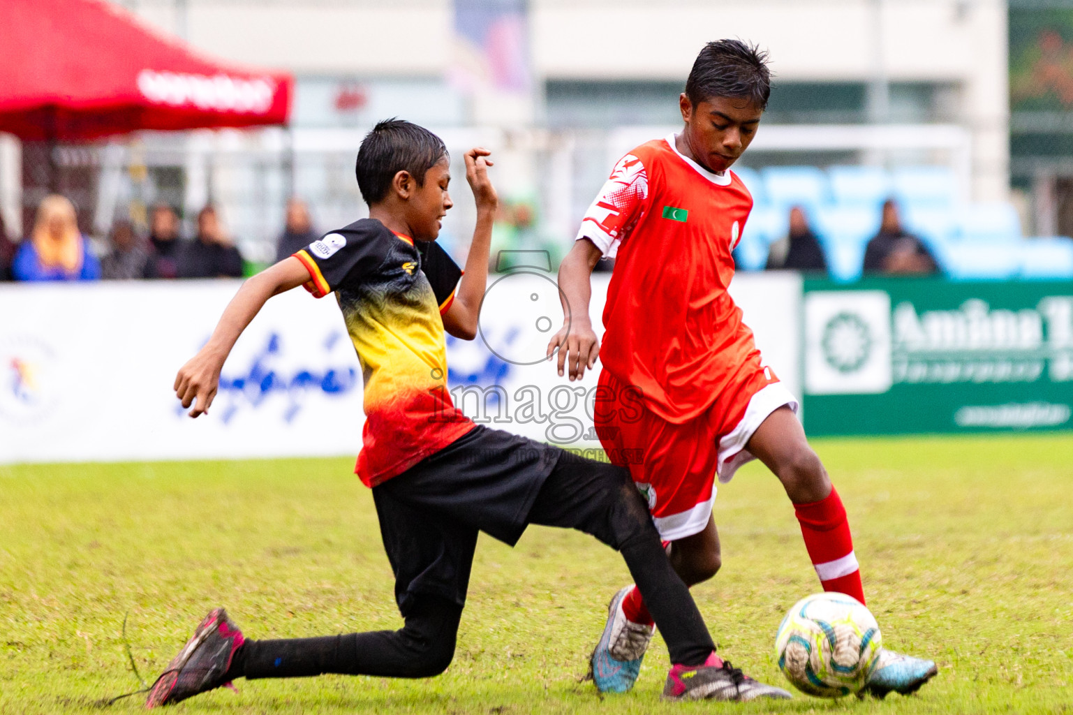 Eagles vs Hurriya in day 6 of Dhivehi Youth League 2024 held at Henveiru Stadium on Saturday 30th November 2024. Photos: Shuu Abdul Sattar/ Images.mv