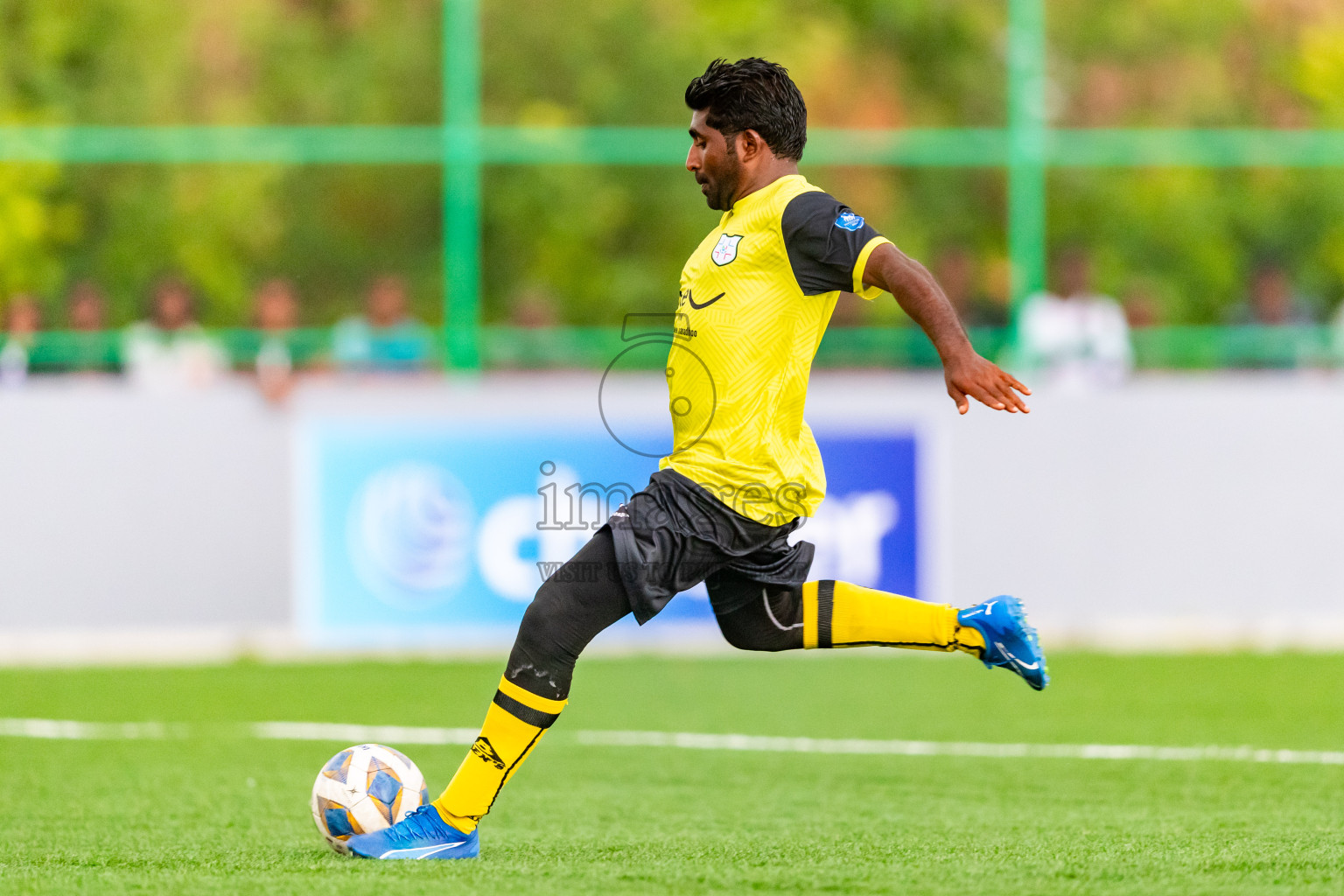 JT Sports vs Kanmathi Juniors from Final of Manadhoo Council Cup 2024 in N Manadhoo Maldives on Tuesday, 27th February 2023. Photos: Nausham Waheed / images.mv