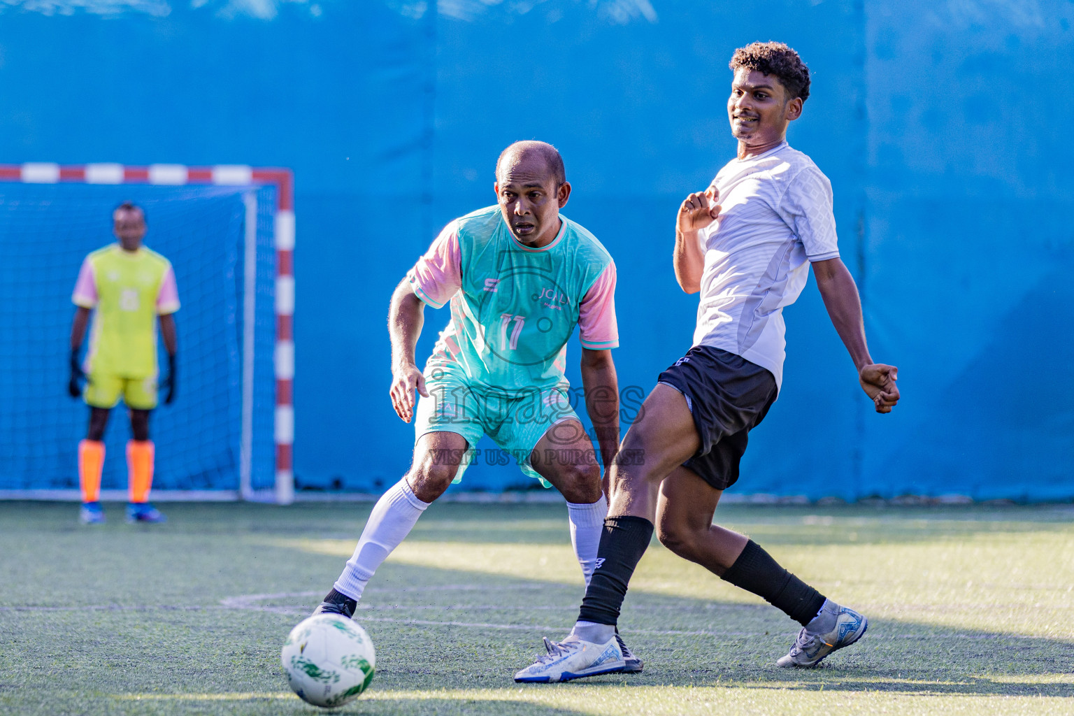 Resort League 2025 Raa Zone - Day 1
Joali vs Kothaifaru in Resort League 2025 (Raa Zone) was held on Friday, 15th august 2025 in JOALI Maldives Resort, Raa Atoll, Maldives. Photos: Areef Adam / images.mv