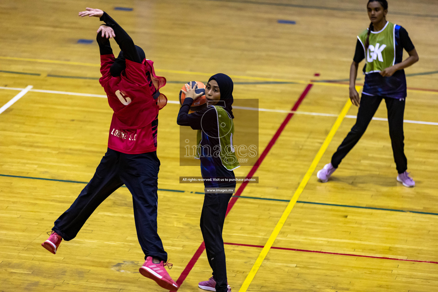 Lorenzo Sports Club vs Youth United Sports Club in the Milo National Netball Tournament 2022 on 20 July 2022, held in Social Center, Male', Maldives. Photographer: Hassan Simah / Images.mv