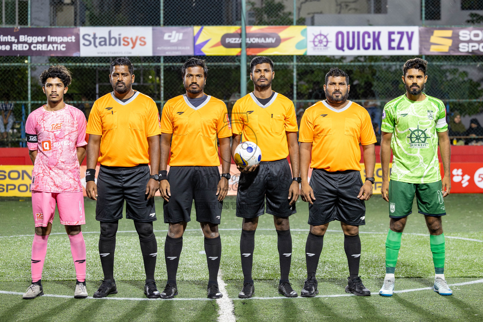 F Bilehdhoo VS F Feeali in Day 21 of Golden Futsal Challenge 2025 was held on Saturday, 25 January 2025, in Hulhumale', Maldives. 
Photos: Hassan Simah / images.mv
