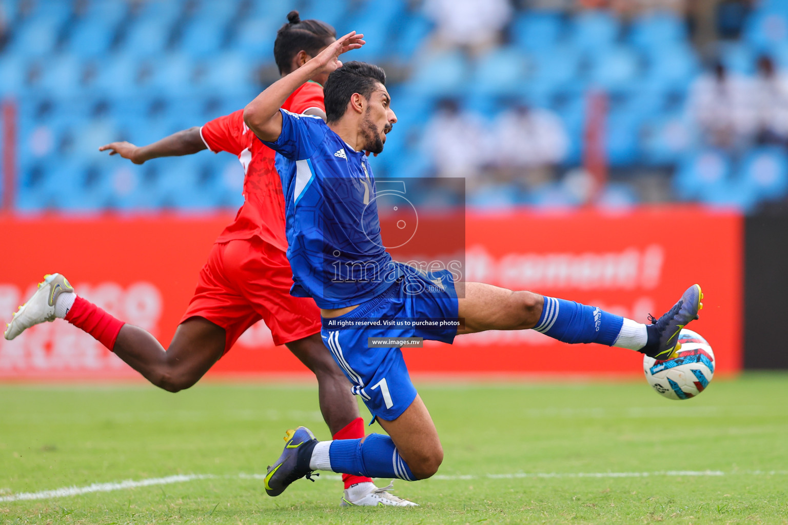 Kuwait vs Bangladesh in the Semi-final of SAFF Championship 2023 held in Sree Kanteerava Stadium, Bengaluru, India, on Saturday, 1st July 2023. Photos: Nausham Waheed, Hassan Simah / images.mv