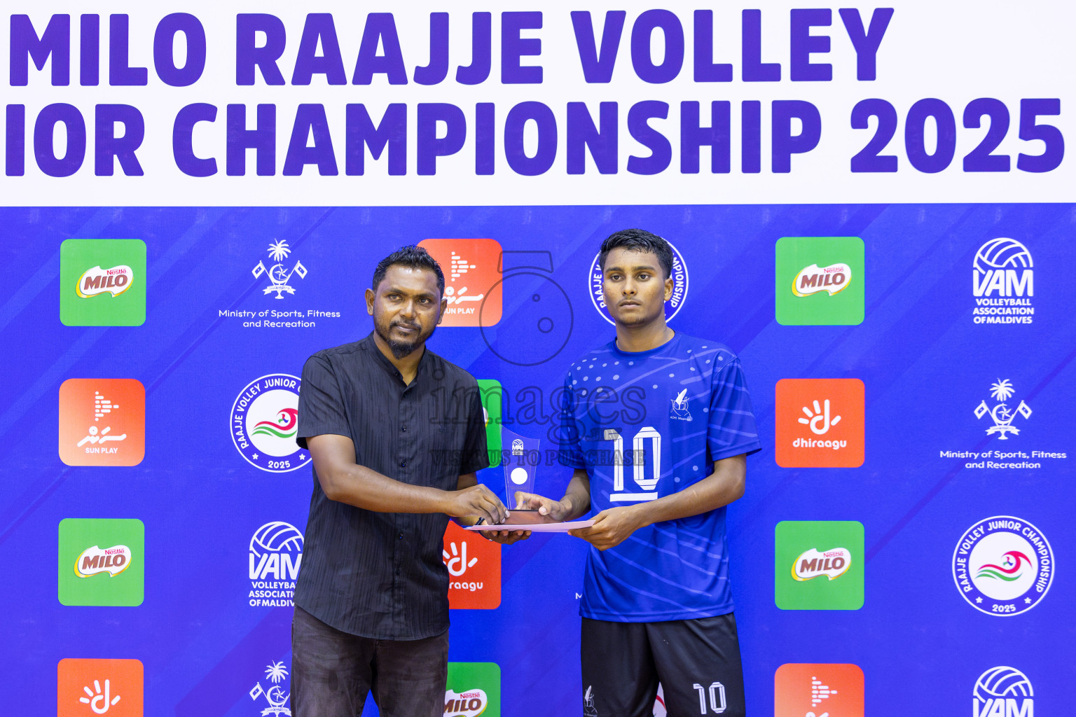 ADh Maamigili vs Male' City in the Finals of MILO Raajje Volley Junior Championship 2025 (U16 Boys) was held in Social Center Indoor Hall, Maldives on Saturday, 27th September 2025. Photos: Ismail Thoriq / images.mv