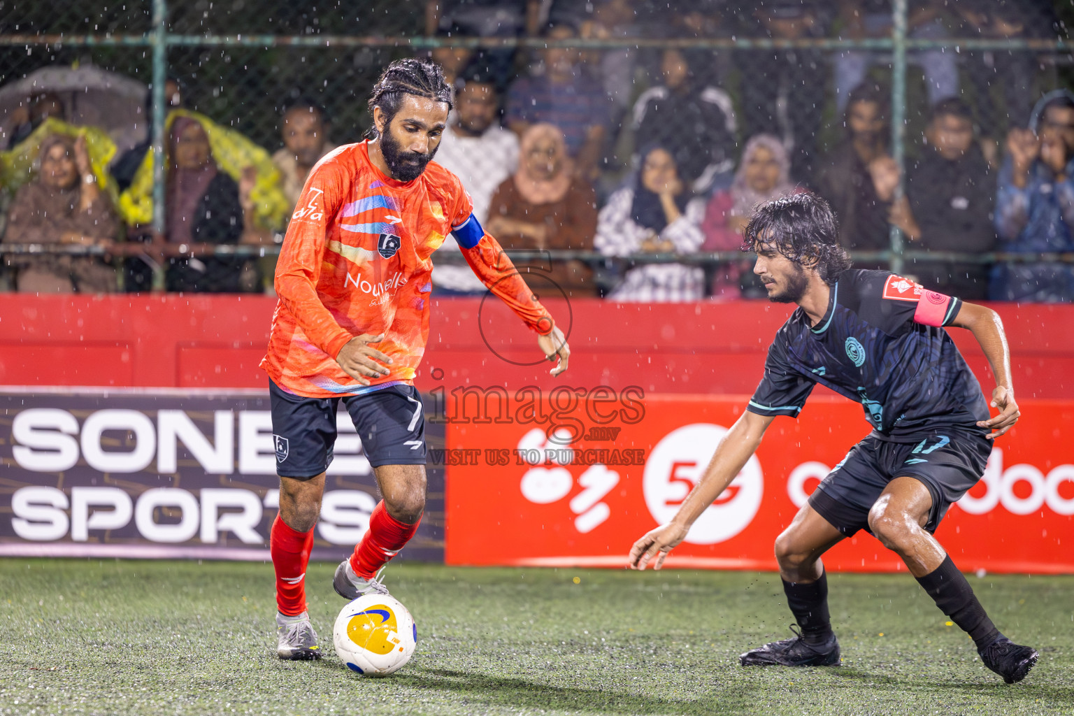 Sh Kanditheemu vs Sh Feydhoo in Day 6 of Golden Futsal Challenge 2025 on Friday, 6th January 2025, in Hulhumale', Maldives
Photos: Ismail Thoriq / images.mv