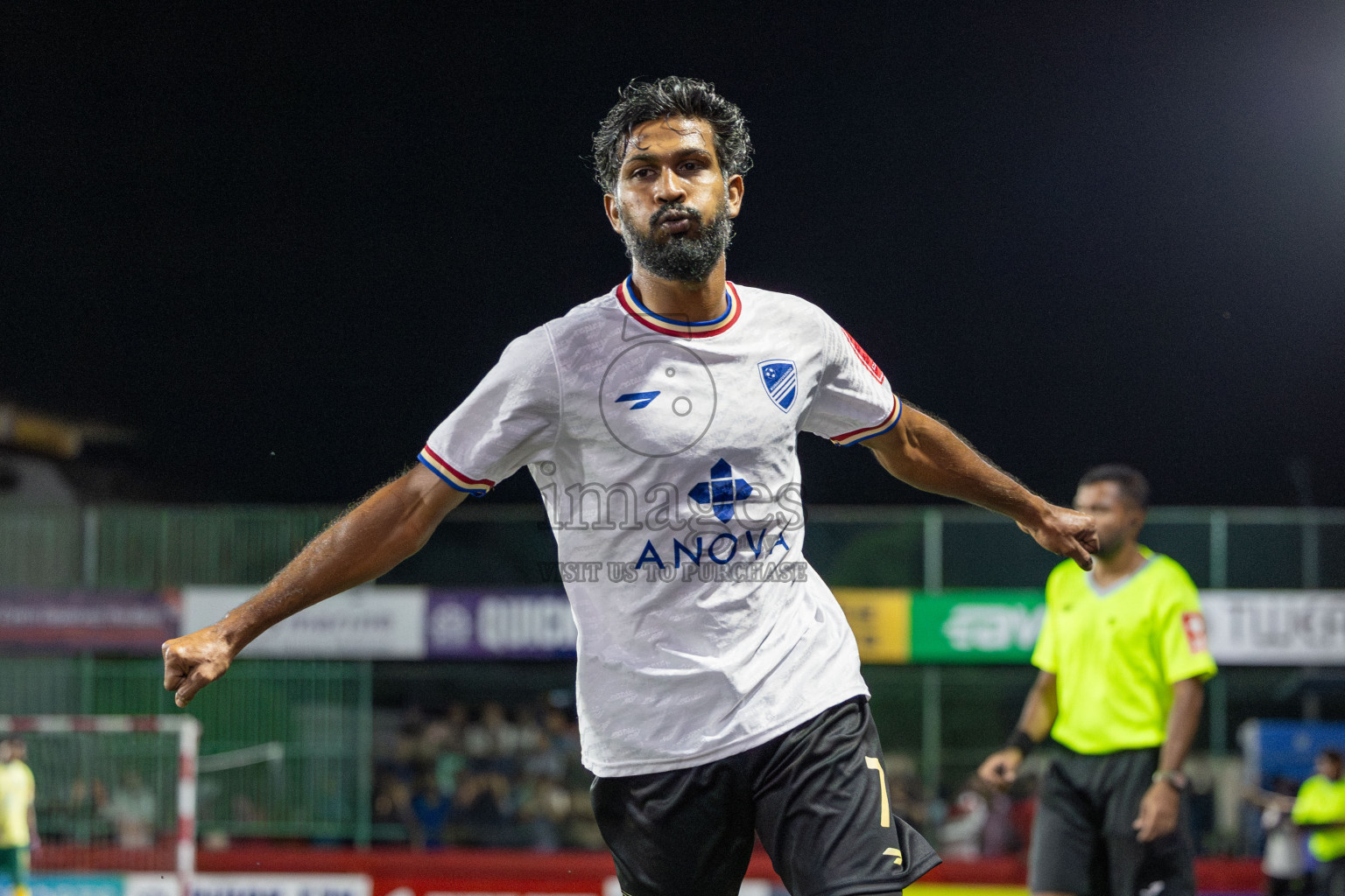 Kuda Huvadhoo vs Mulak in zone round on Day 29 of Golden Futsal Challenge 2025 was held on Sunday , 2nd February 2025, in Hulhumale', Maldives. Photos: Shuu Abdul Sattar / images.mv