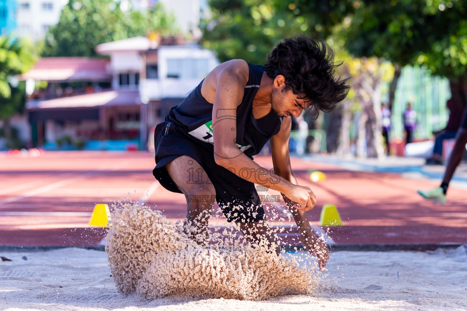 Day 2 of Inter-school Athletics Championship 2025 held in Ekuveni Synthetic Track, Male', Maldives on Tuesday, 07th October 2025. Photos by: Nausham Waheed / Images.mv