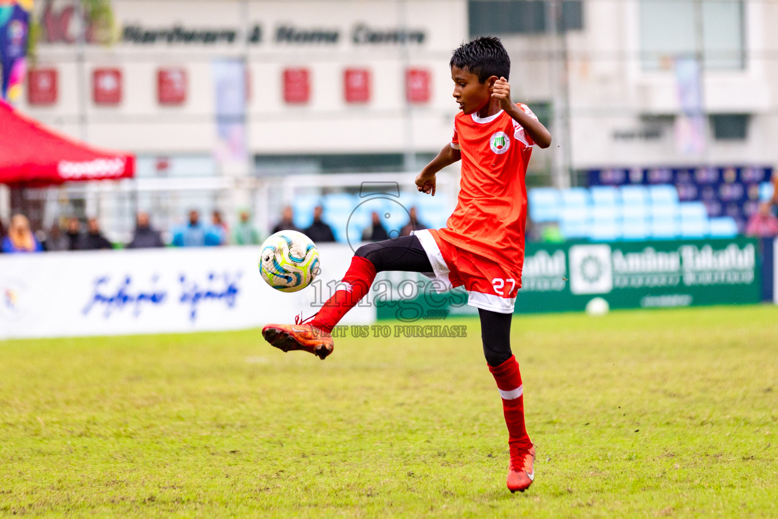 Eagles vs Hurriya in day 6 of Dhivehi Youth League 2024 held at Henveiru Stadium on Saturday 30th November 2024. Photos: Shuu Abdul Sattar/ Images.mv