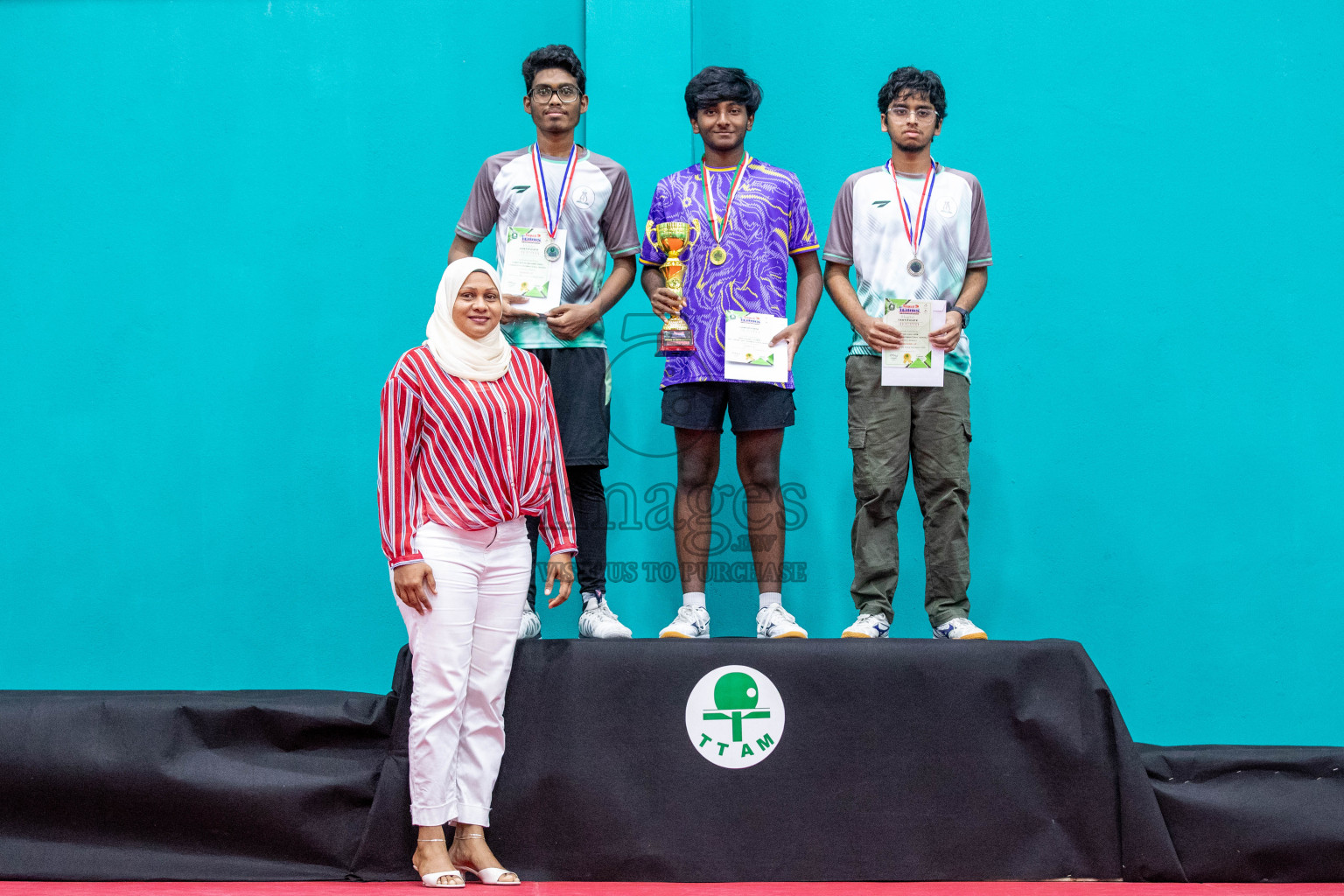 Senior Finals and Awarding ceremony of Interschool Table Tennis Tournament 2024 was held in Male' TT Hall, Male', Maldives on Saturday, 10th August 2024.
Photos: Ismail Thoriq / images.mv