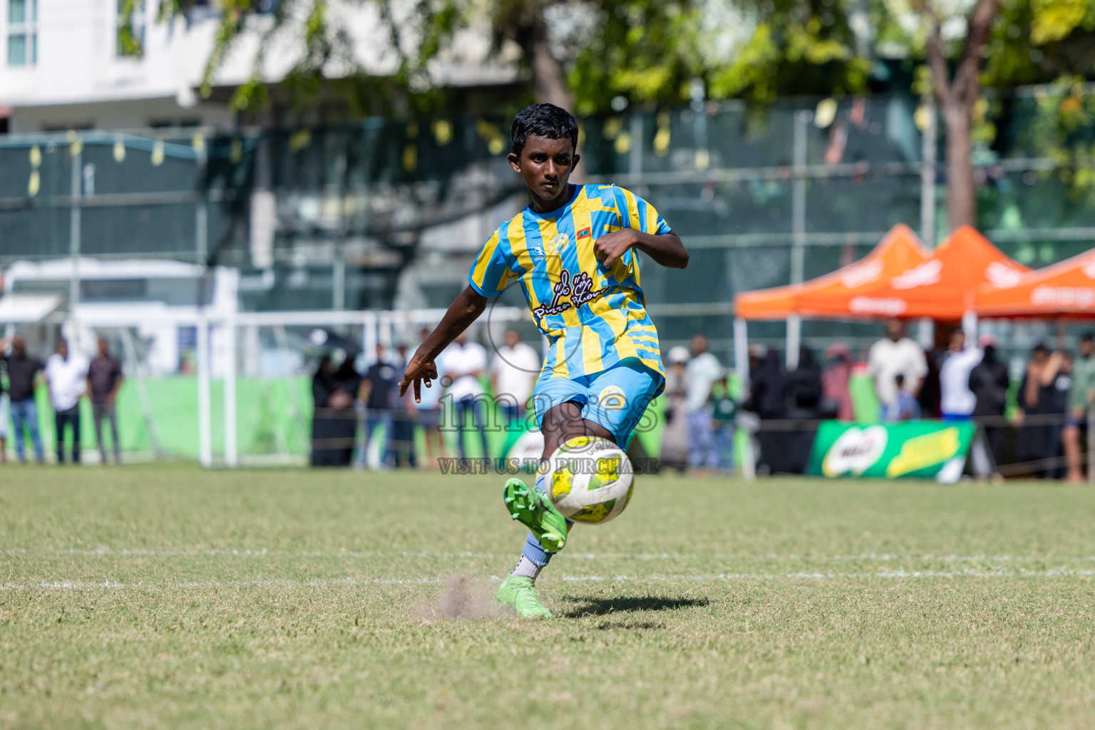 Day 3 of MILO Academy Championship 2024 (U-14) was held in Henveyru Stadium, Male', Maldives on Saturday, 2nd November 2024.
Photos: Hassan Simah / Images.mv