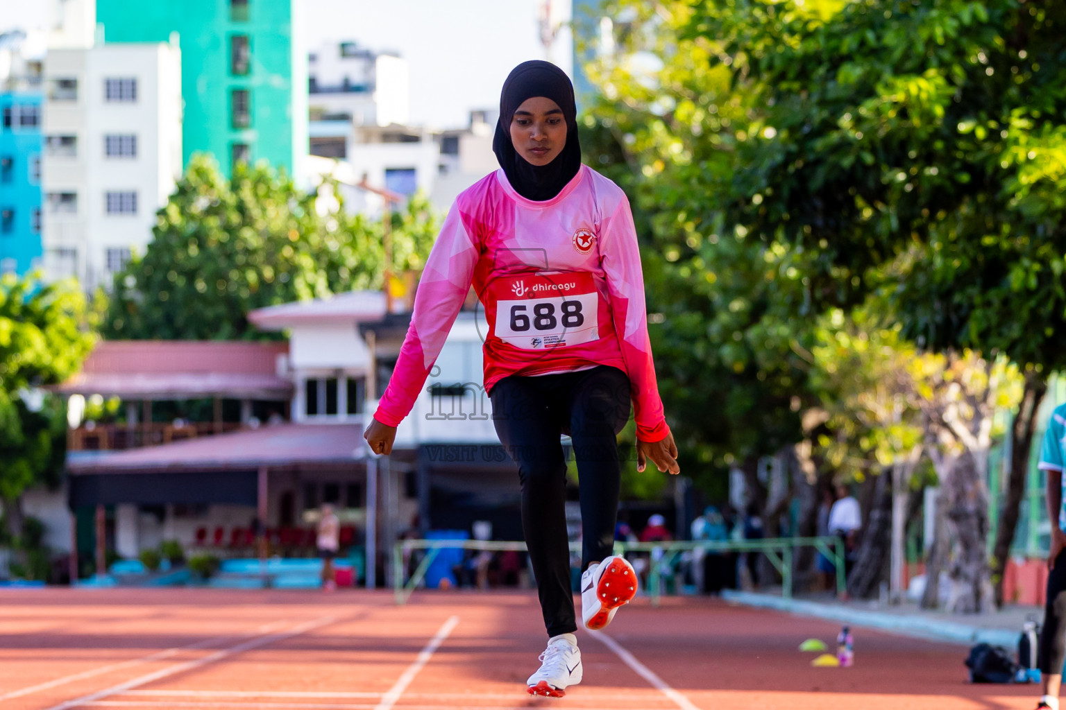Day 2 of Inter-school Athletics Championship 2025 held in Ekuveni Synthetic Track, Male', Maldives on Tuesday, 07th October 2025. Photos by: Nausham Waheed / Images.mv