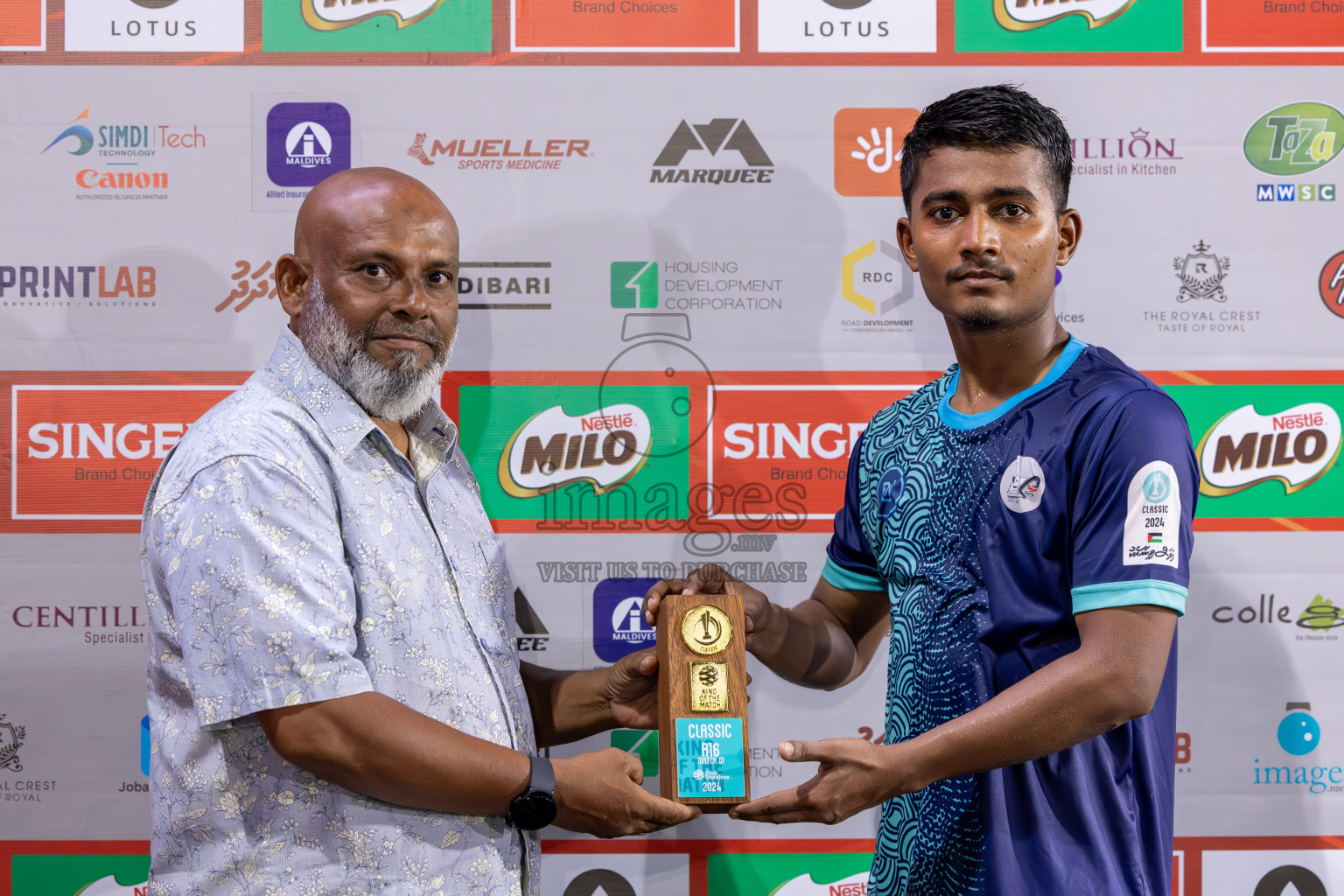 Dharumavantha vs Thauleemee Gulhun in Club Maldives Classic 2024 held in Rehendi Futsal Ground, Hulhumale', Maldives on Saturday, 14th September 2024. Photos: Ismail Thoriq / images.mv