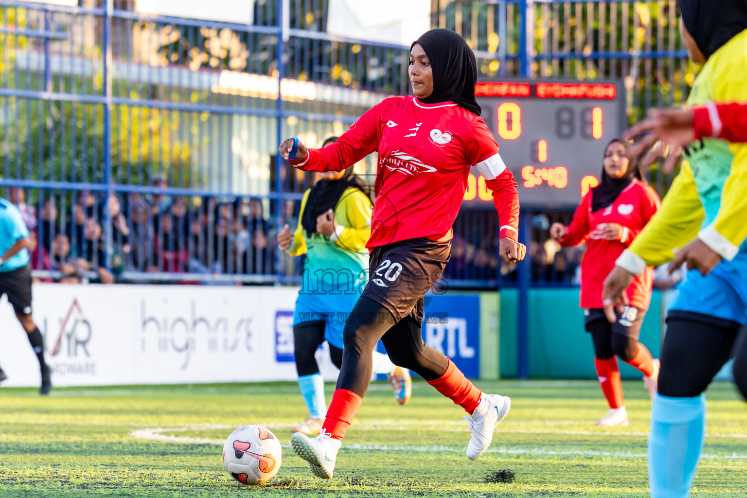 Kihaadhoo vs Goidhoo in Day 1 of Better in Baa Futsal Fiesta 2025 Woman's division held in B. Eydhafushi, Maldives on Wednesday, 5th November 2025. Photos: Nausham Waheed / images.mv