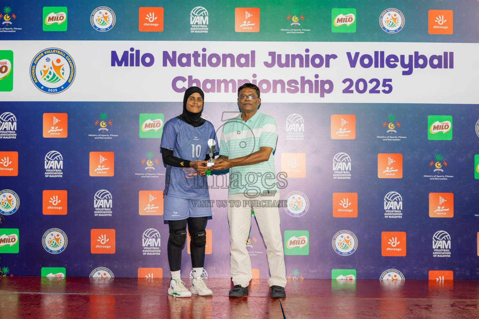Villingili Z Jamiyya vs Club Volleyball in the Finals of Milo National Junior Volleyball Championship 2025 Woman's Division was held on Sunday, 30th November 2025 at Ekuveni Turf Court Male', Maldives. Photos: Areef Adam / images.mv