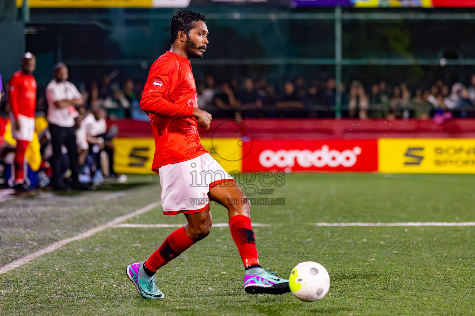 B Thulhaadhoo vs B Eydhafushi in Day 26 of Golden Futsal Challenge 2024 was held on Friday , 9th February 2024 in Hulhumale', Maldives
Photos: Hassan Simah / images.mv