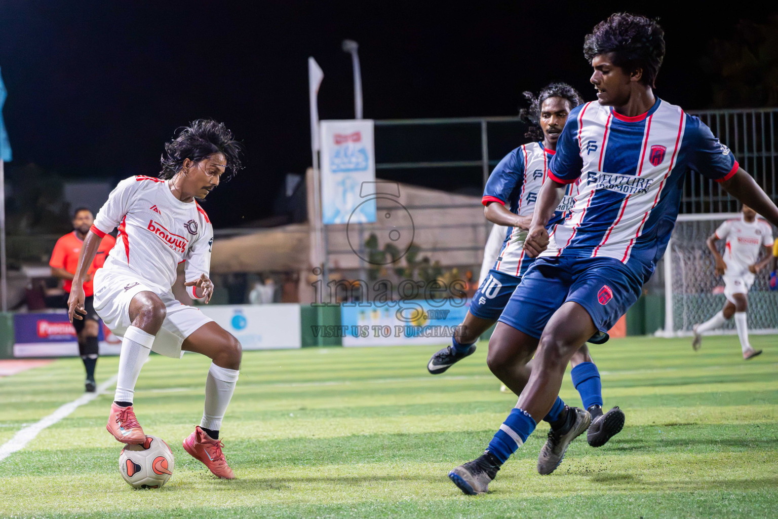 Maahinne UTD VS Outreef SC in Day 1 - Fonadhoo Youth Futsal Challenge 2025 was held in Fonadhoo Futsal Stadium, L. Fonadhoo, Maldives on Sunday, 26th October 2025 Photos: Arif Rasheed / images.mv