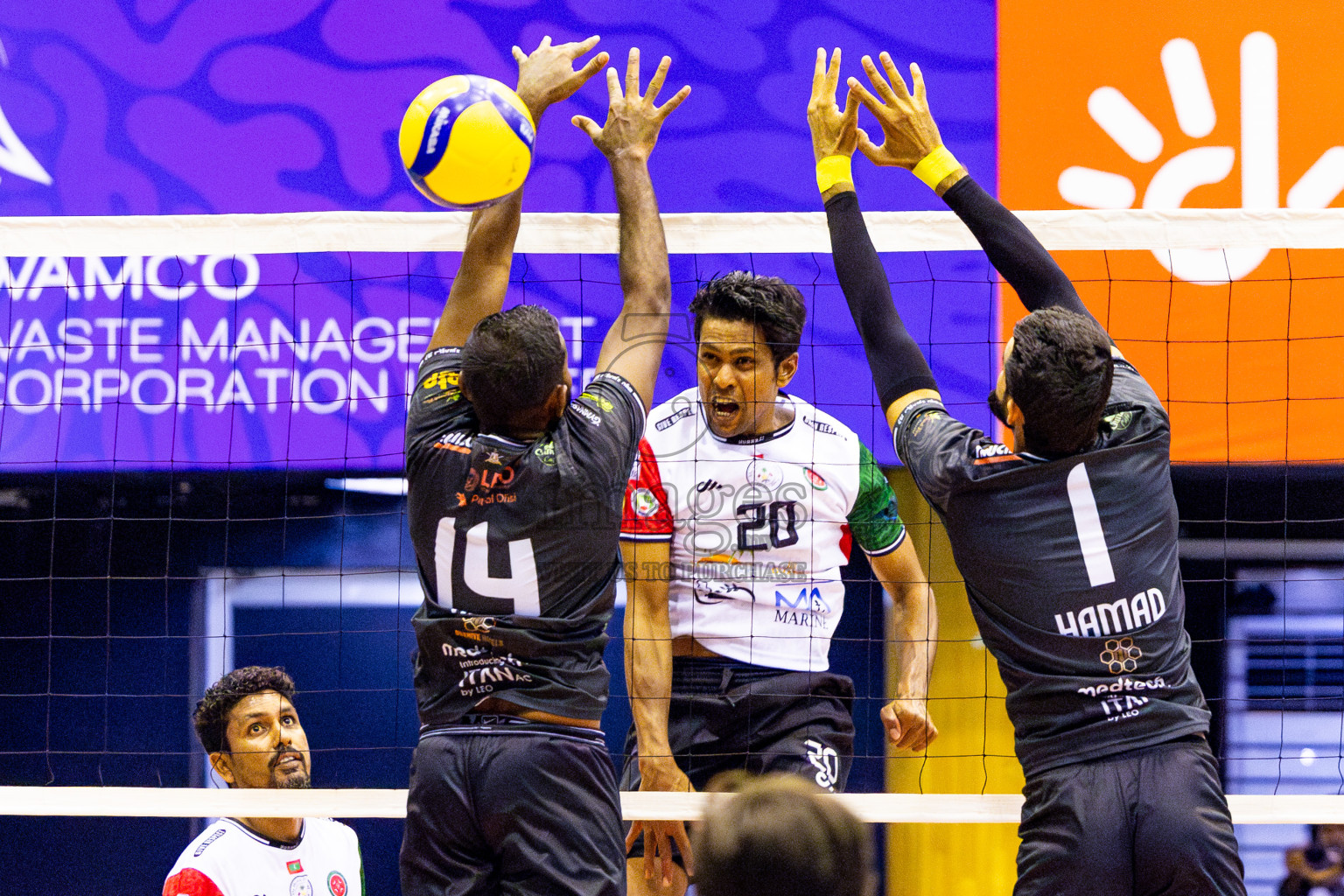 Dhivehi Sifainge Club vs Huraa Community Club in Semi Finals of MILO VAM Cup 2025 held in Male', Maldives on Tuesday, 1st July 2025 at Social Center Indoor Hall Photos By: Nausham Waheed / images.mv