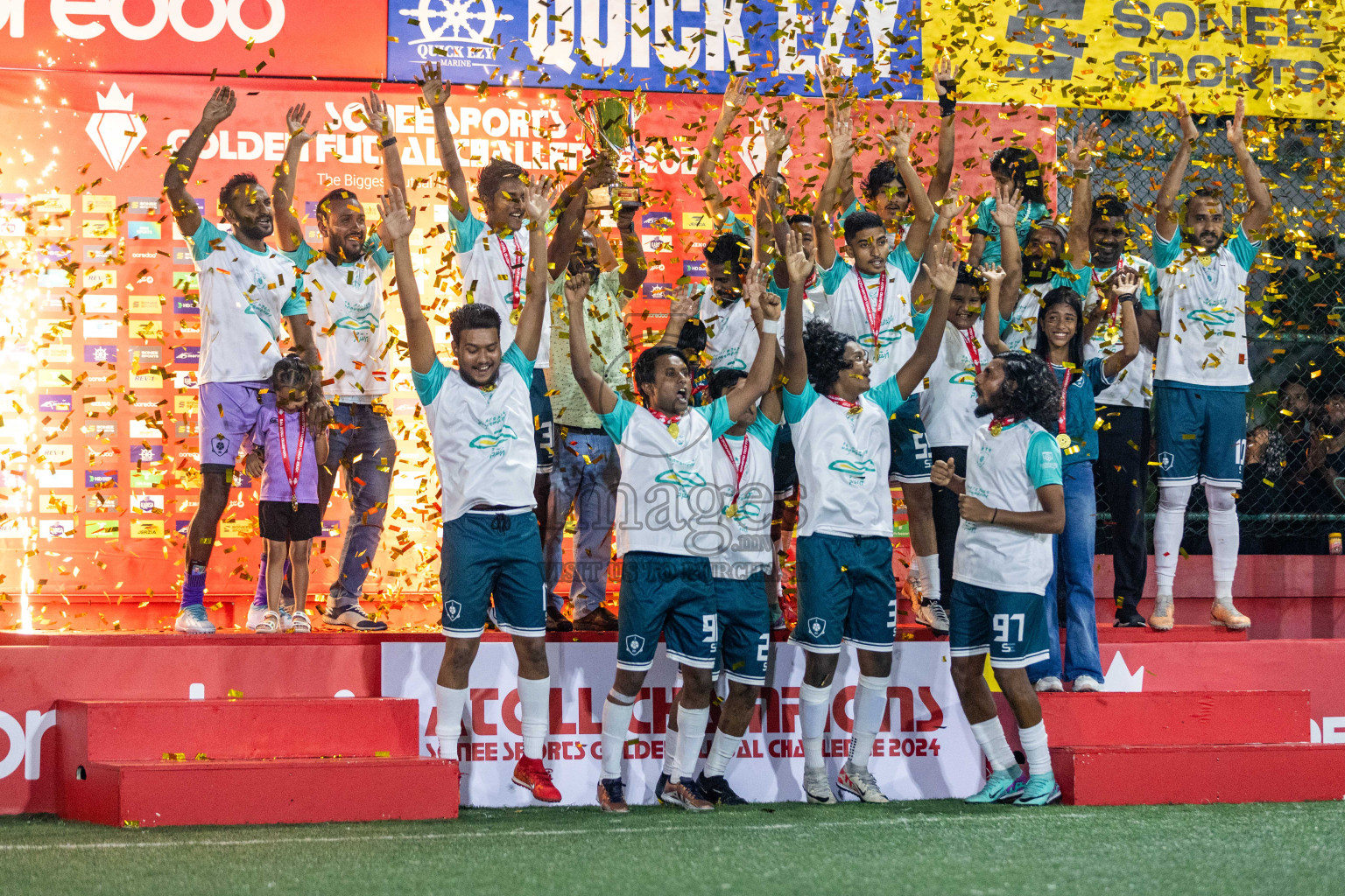 R Dhuvaafaru vs R Alifushi in Day 18 of Golden Futsal Challenge 2024 was held on Thursday, 1st February 2024, in Hulhumale', Maldives Photos: Nausham Waheed, / images.mv