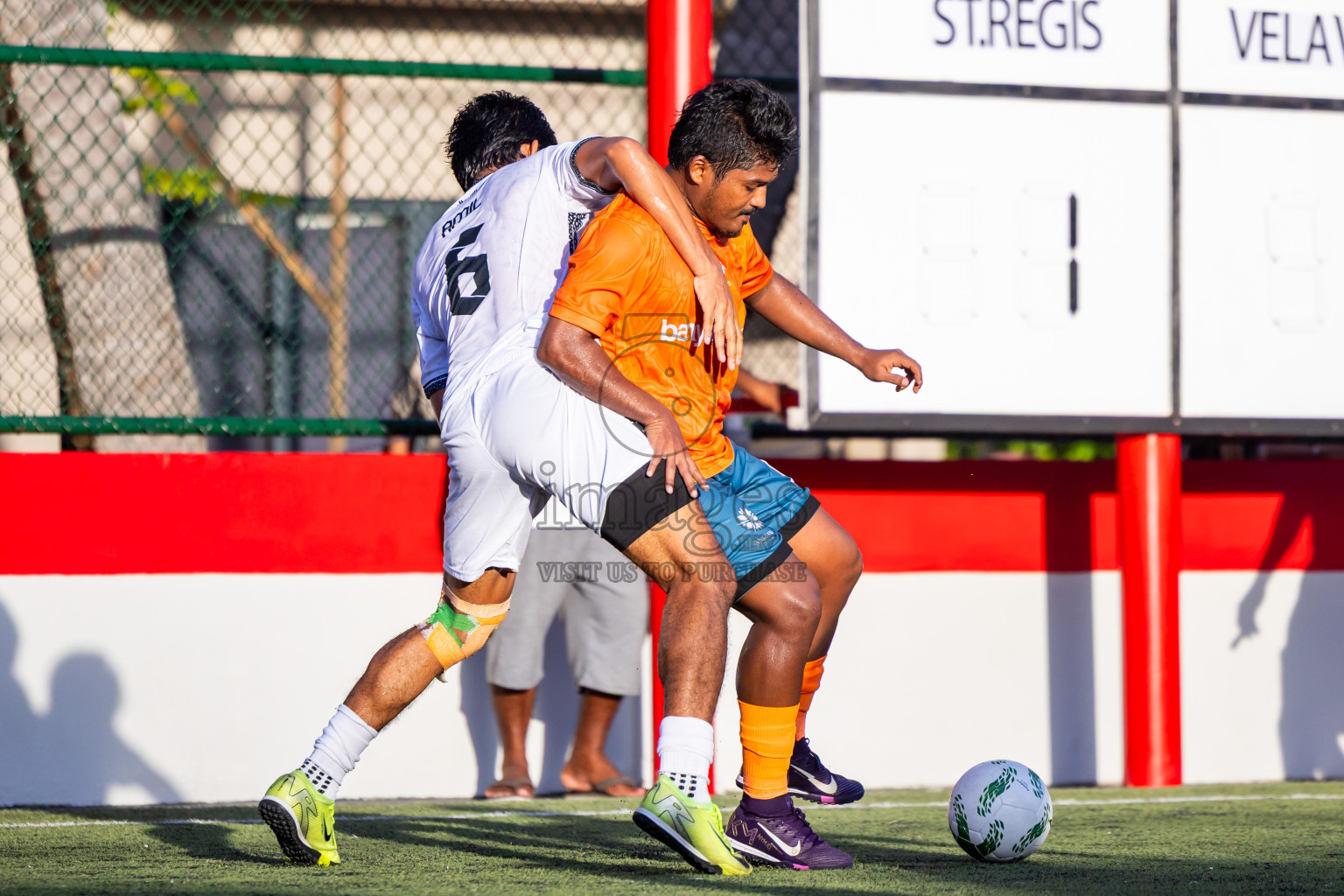 Velavaru vs ST Regis in Day 1 of Resort League 2025 (Dhaalu Zone) was held on Thursday, 15th May 2025 in Niyama Private island, Dhaalu Atoll, Maldives. Photos: Nausham Waheed / images.mv