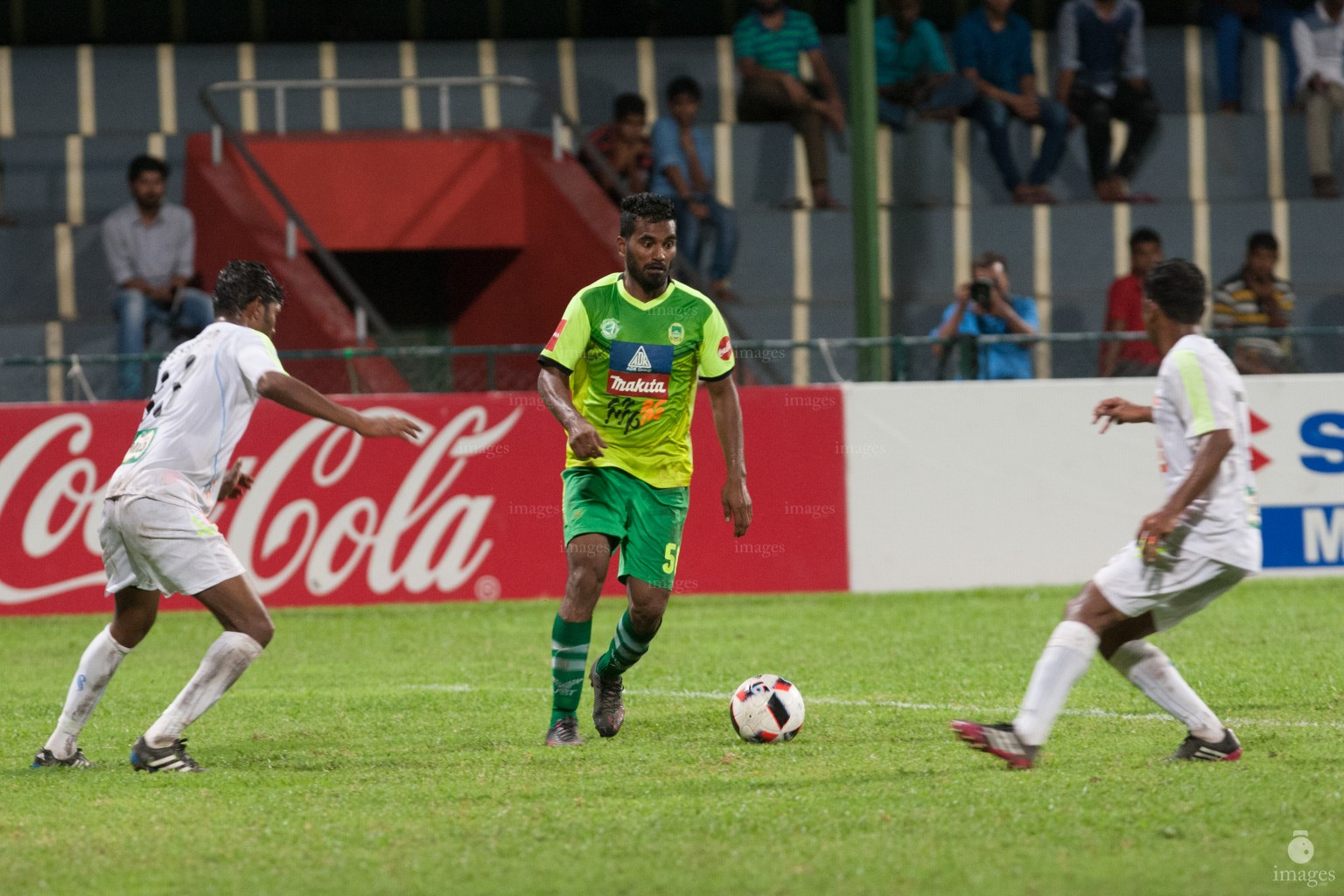 President's CUP 2016, Maziya Sports & Recreation vs S.Feydhoo Wednesday, November . 15, 2016. (Images.mv Photo/ Abdulla Sham).