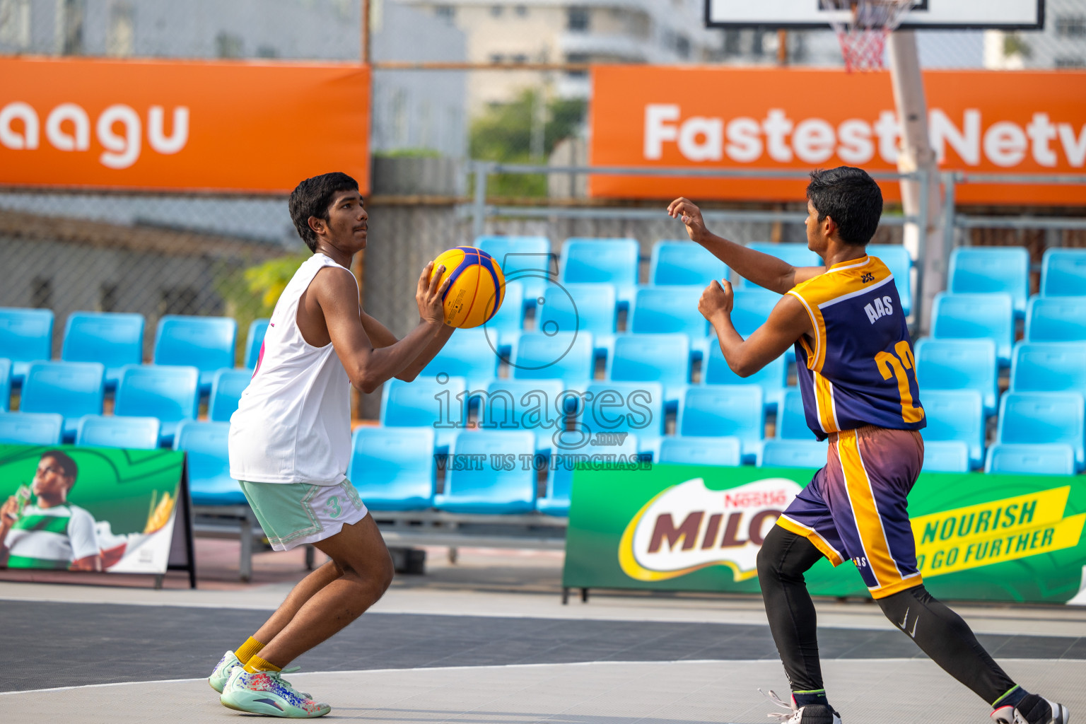 Day 1 of MILO Ramadan 3x3 Challenge 2024 was held in Ekuveni Outdoor Basketball Court at Male', Maldives on Tuesday, 12th March 2024. 
Photos: Ismail Thoriq / images.mv