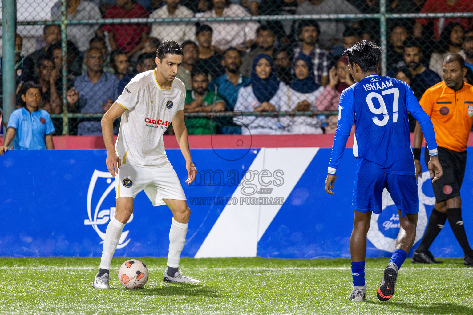 Club MTCC vs Dhivehi Sifainge Club (DSC) in Day 14 of Club Maldives Cup 2025 was held in Rehendhi Futsal Ground, Hulhumale', Maldives on Tuesday, 14th October 2025. Photos: Ismail Thoriq / images.mv