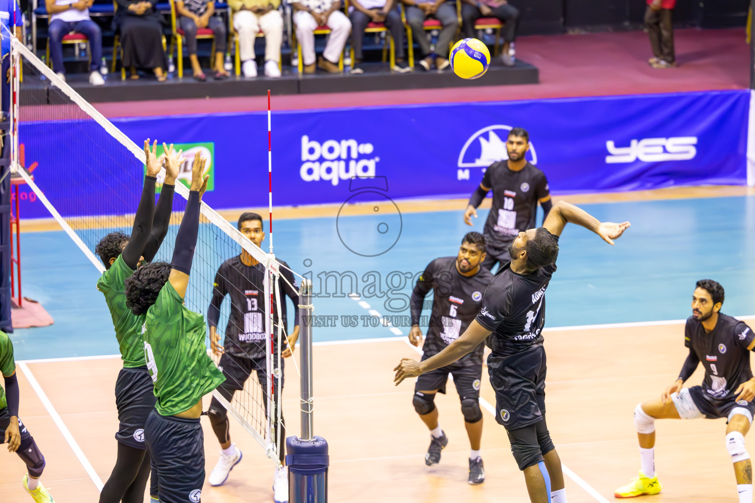 Final of MILO VAM Cup 2024 (Men's Division) was held in Social Center Indoor Hall on Monday, 4th November 2024. 
Photos: Ismail Thoriq / images.mv