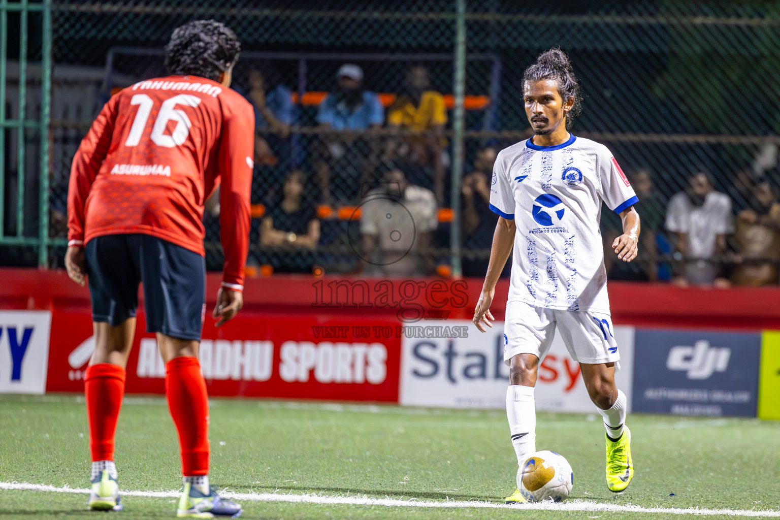 V Keyodhoo vs ADh Mahibadhoo in Zone Round on Day 30 of Golden Futsal Challenge 2025 was held on Monday , 3rd February 2025, in Hulhumale', Maldives.
Photos: Ismail Thoriq / images.mv