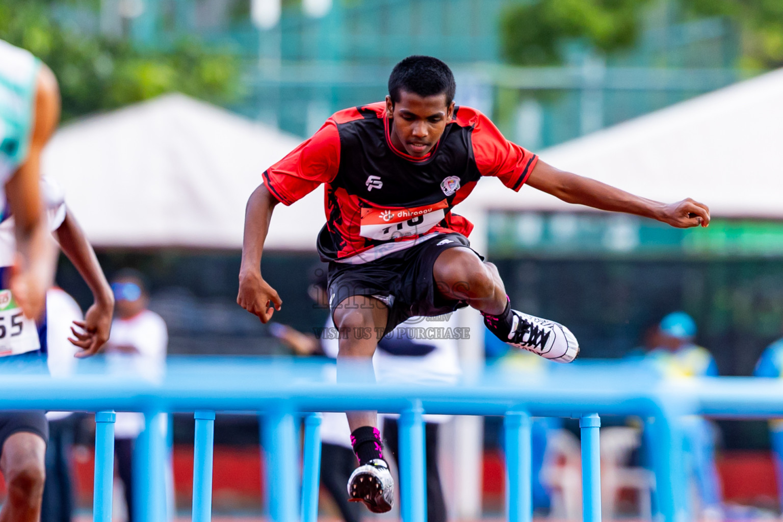 Day 5 of Inter-school Athletics Championship 2025 held in Ekuveni Synthetic Track, Male', Maldives on Saturday, 11th October 2025. Photos by: Nausham Waheed / Images.mv