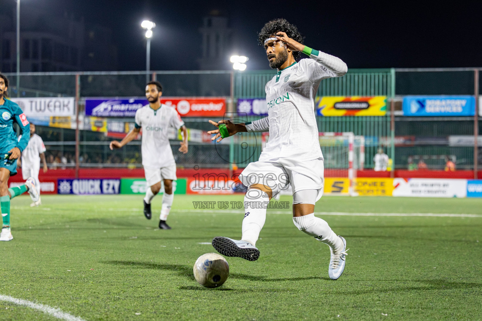 GA. Villingili VS Dhadimagu in zone round on Day 32 of Golden Futsal Challenge 2025 was held on Wednesday , 5th February 2025, in Hulhumale', Maldives. 
Photos: Hassan Simah / images.mv