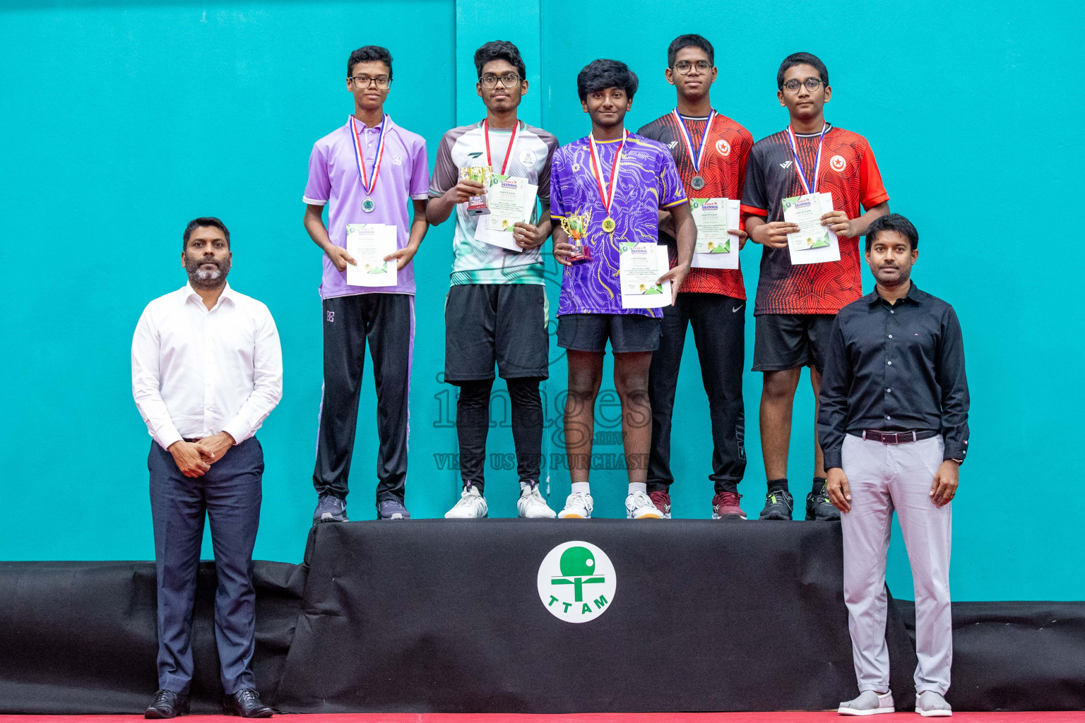 Senior Finals and Awarding ceremony of Interschool Table Tennis Tournament 2024 was held in Male' TT Hall, Male', Maldives on Saturday, 10th August 2024.
Photos: Ismail Thoriq / images.mv