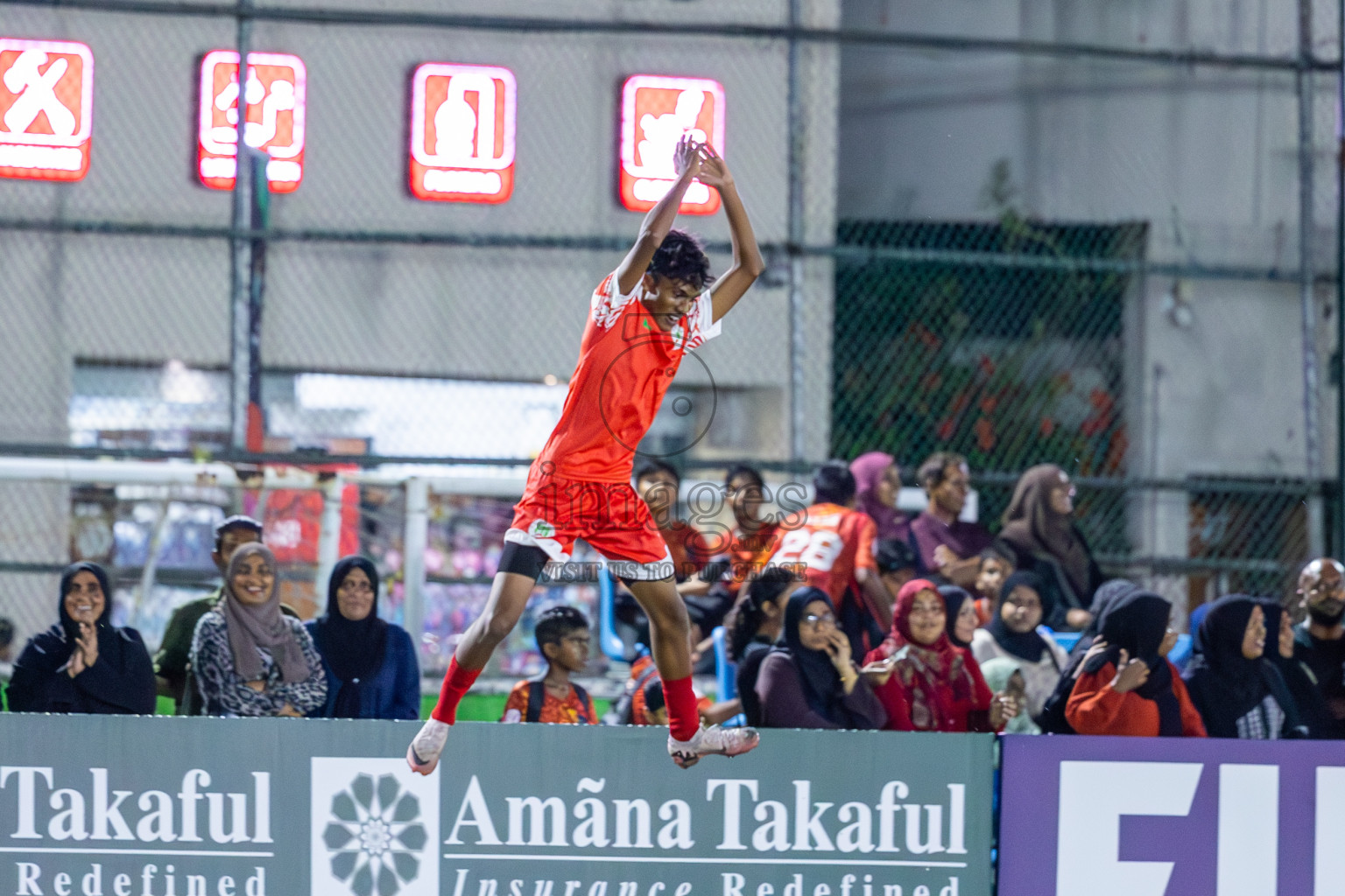 SUS vs Huriyya (U14) in Dhivehi Youth League 2024 - Day 2. Matches held at Henveiru Stadium on 22nd November 2024 , Friday. Photos: Shuu Abdul Sattar/ Images.mv