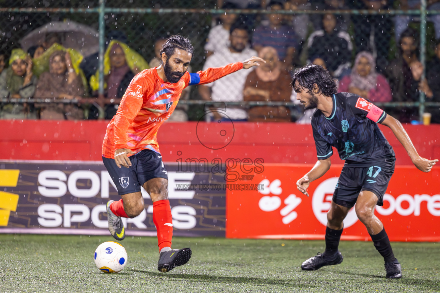 Sh Kanditheemu vs Sh Feydhoo in Day 6 of Golden Futsal Challenge 2025 on Friday, 6th January 2025, in Hulhumale', Maldives
Photos: Ismail Thoriq / images.mv