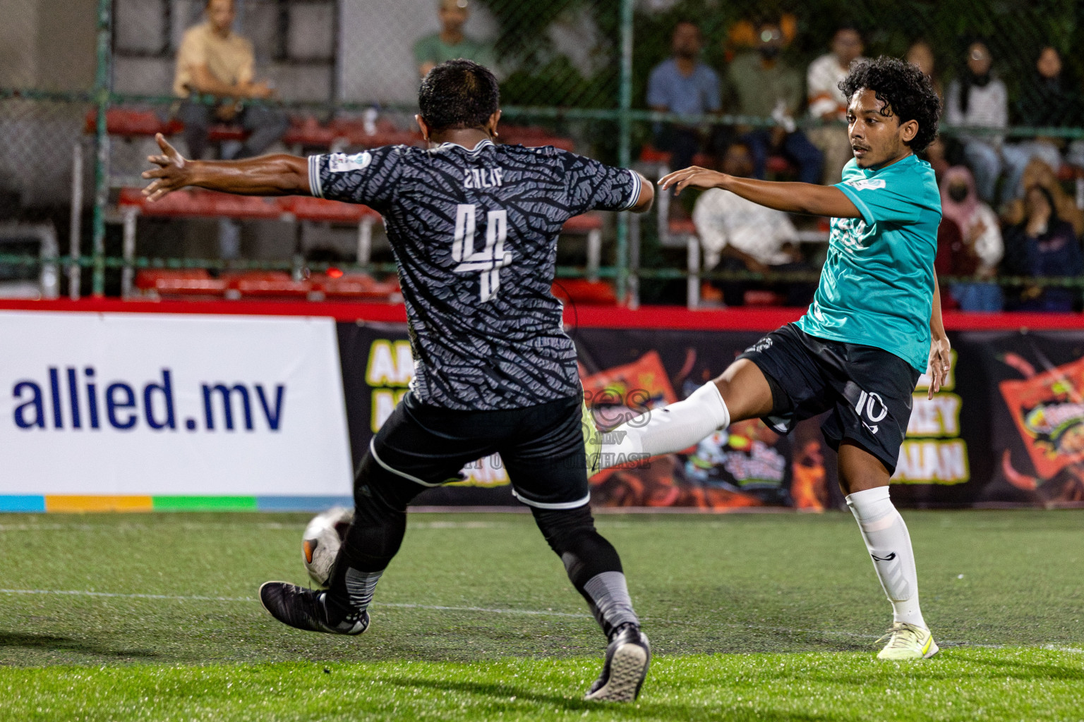 MIRA RC VS CLUB CVC in Club Maldives Classic 2024 held in Rehendi Futsal Ground, Hulhumale', Maldives on Sunday, 8th September 2024. 
Photos: Hassan Simah / images.mv